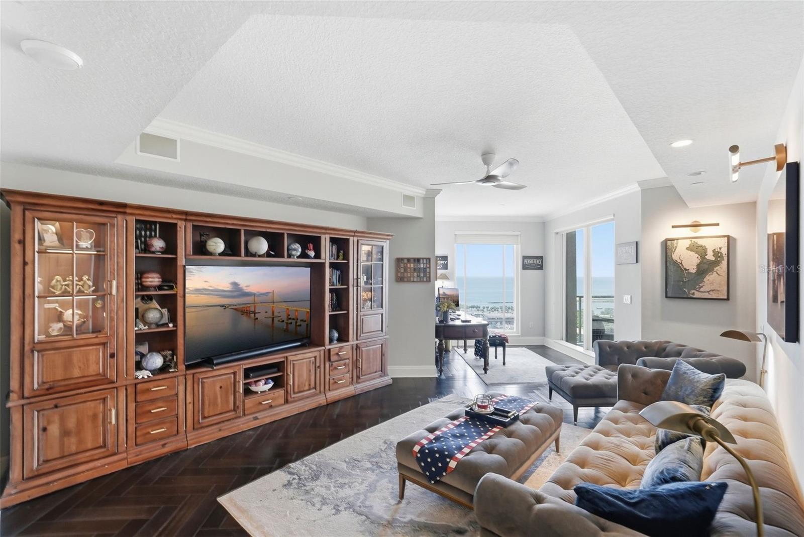 FLORENCIA CONDO - Residential