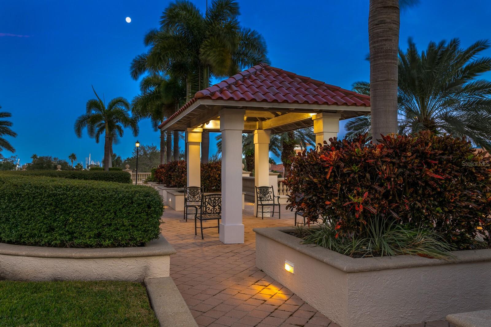 FLORENCIA CONDO - Residential