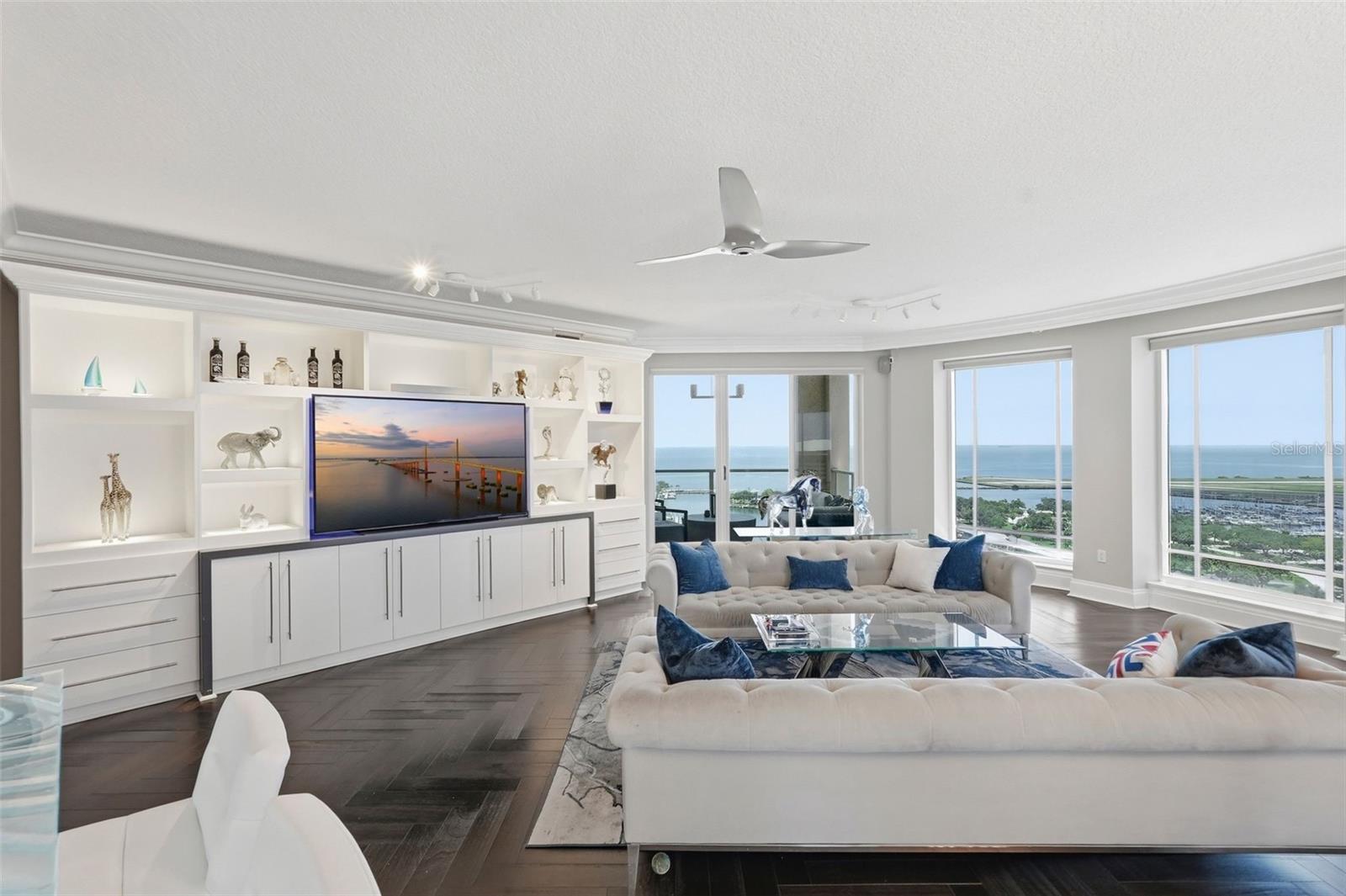 FLORENCIA CONDO - Residential