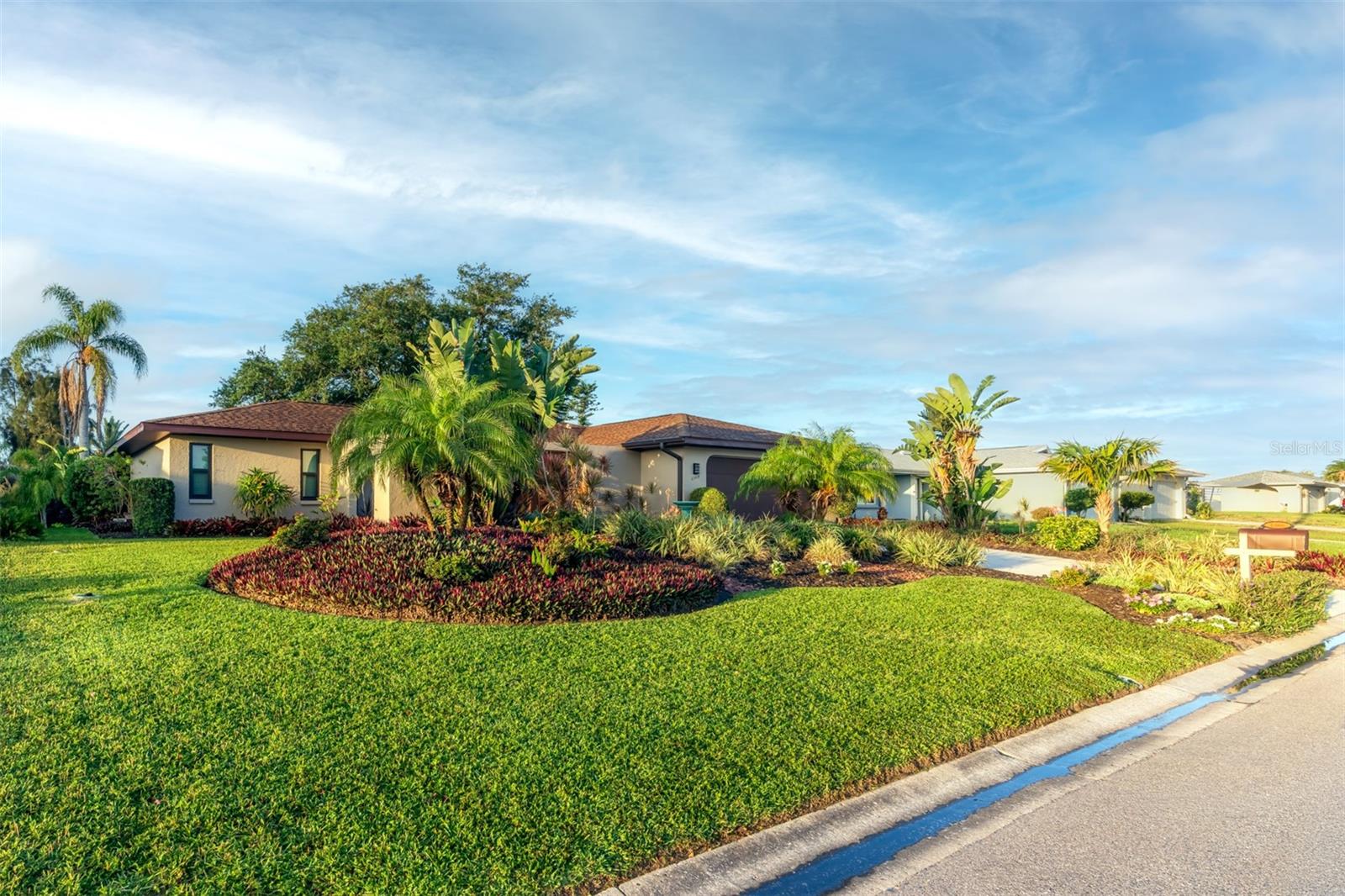 VENICE GARDENS - Residential