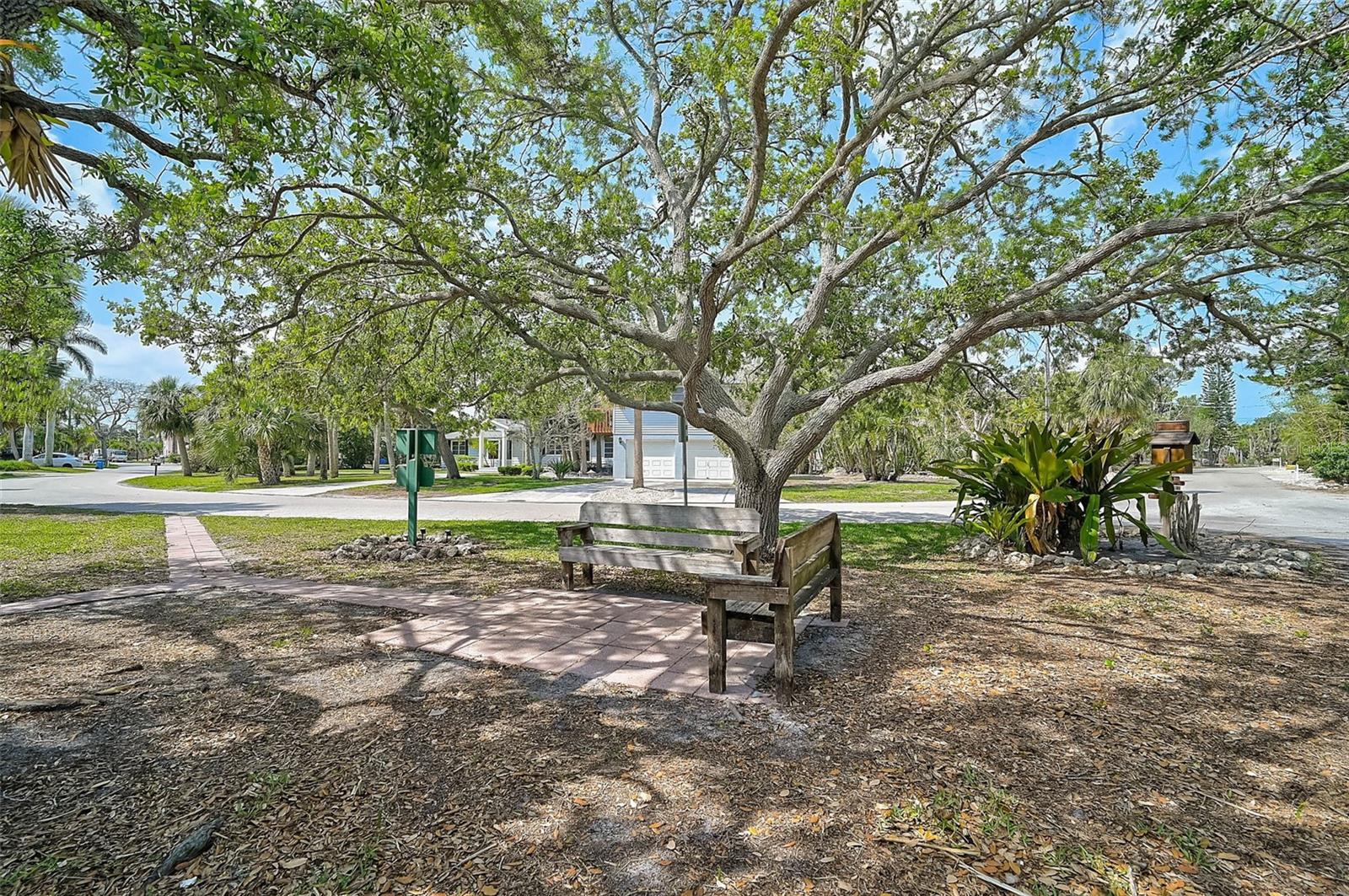 SARASOTA BEACH - Residential