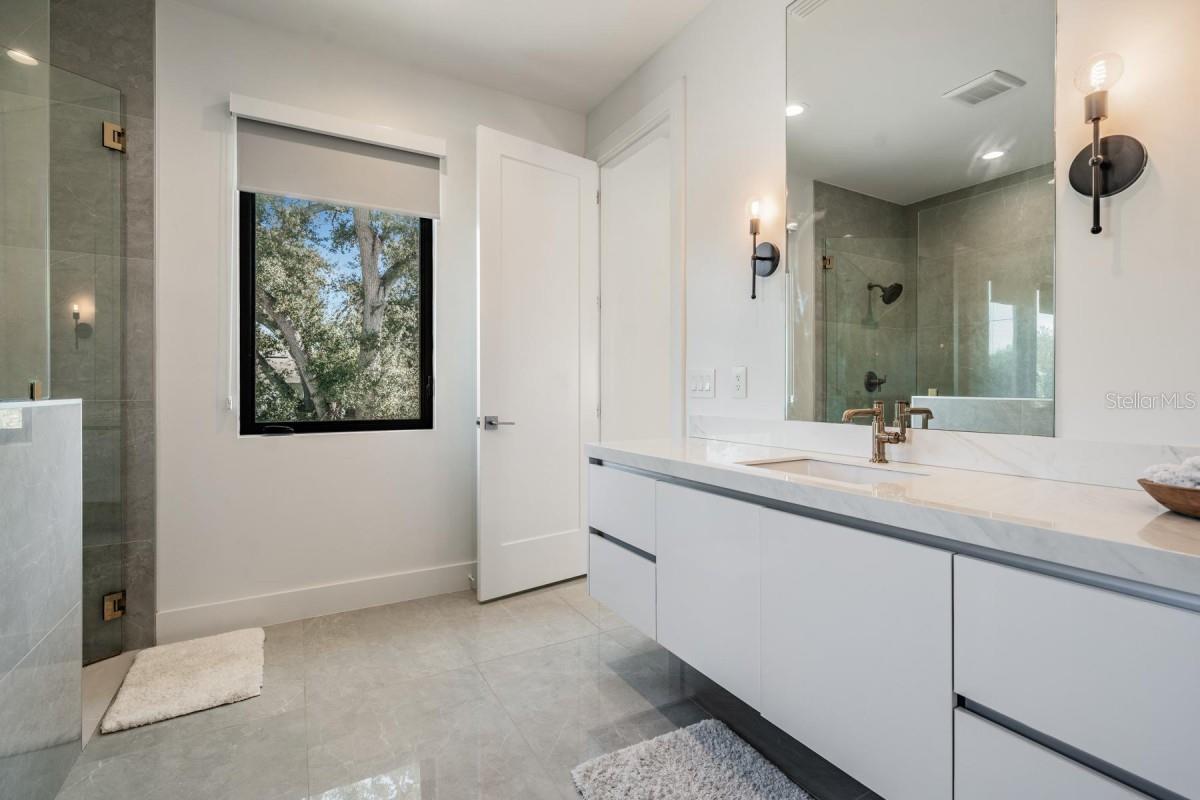 BEACH PARK ANNEX - Residential