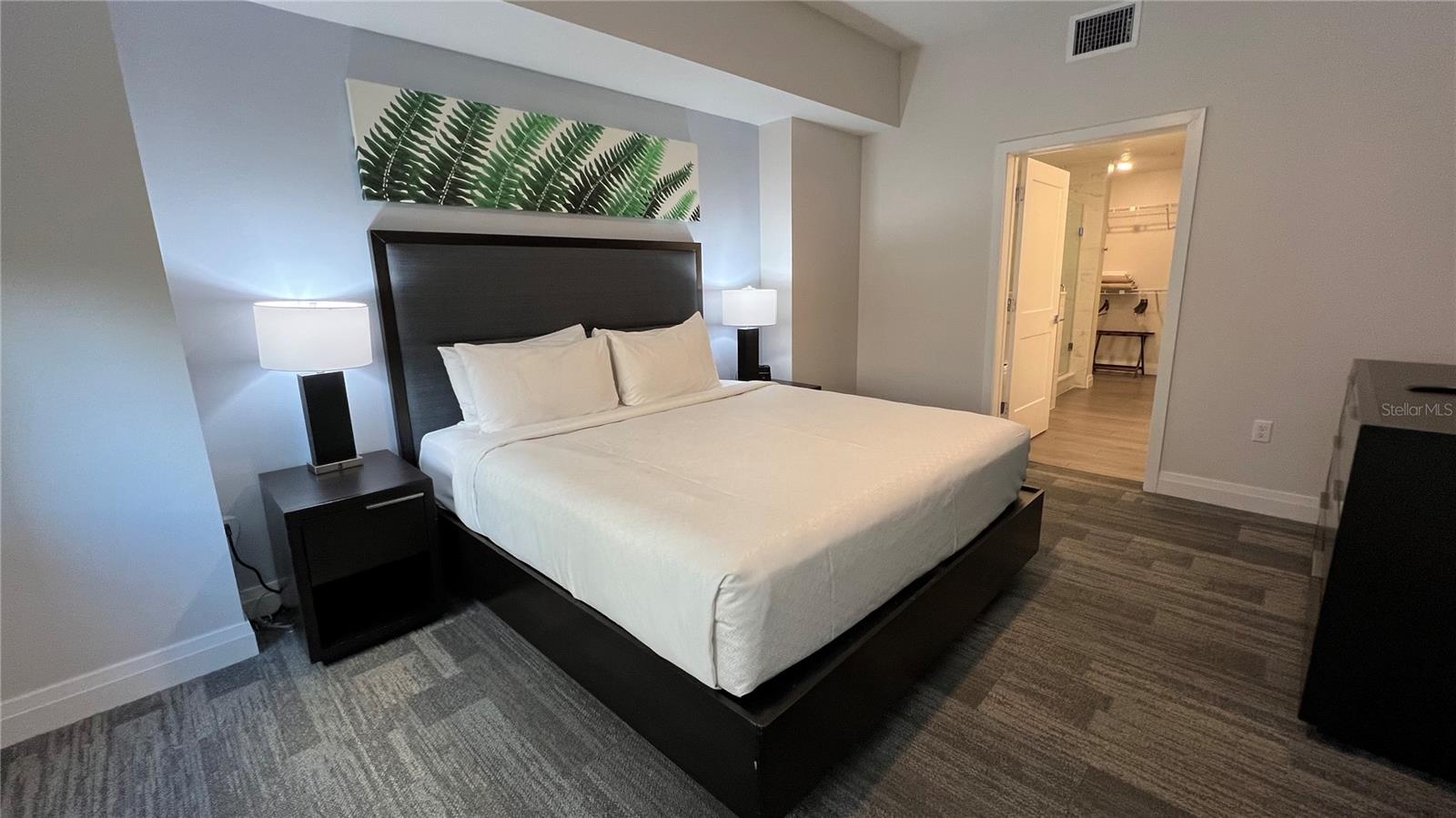 THE GROVE RESORT - Residential