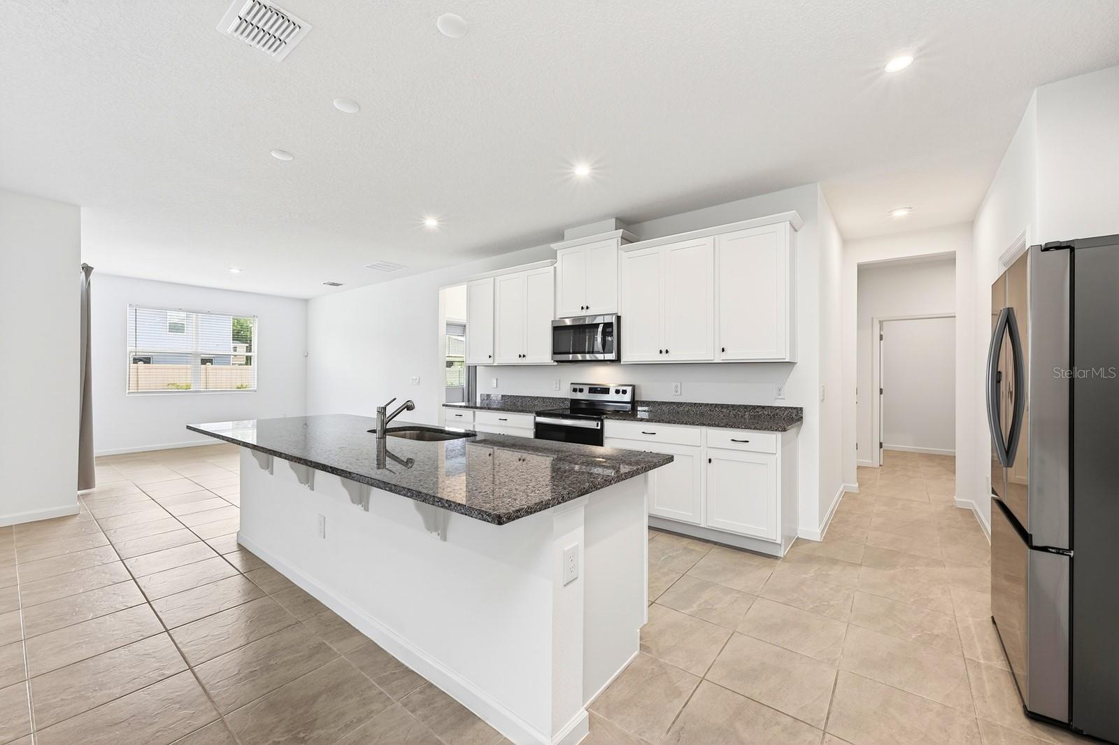ADDISON LANDING - Residential