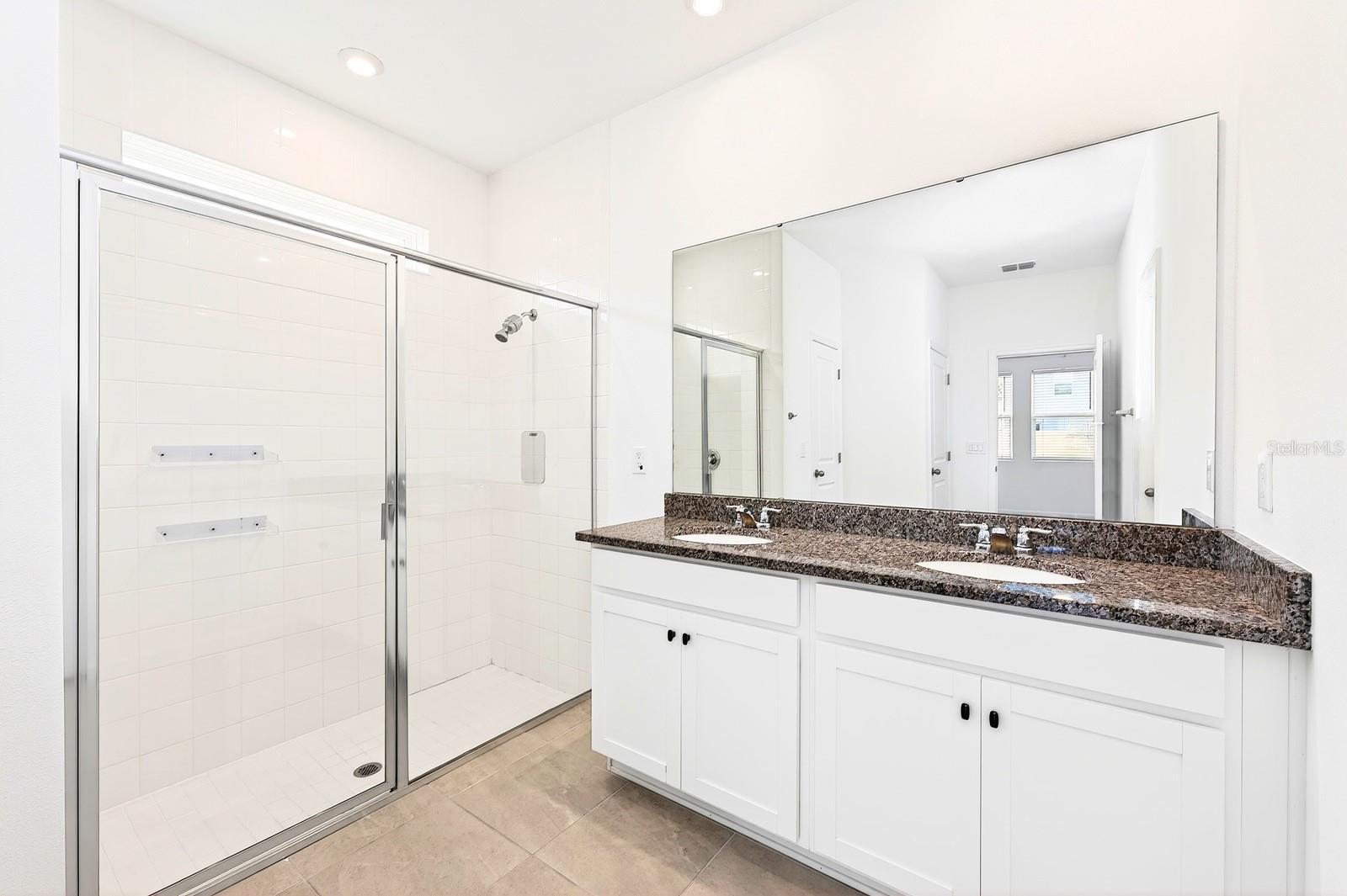 ADDISON LANDING - Residential