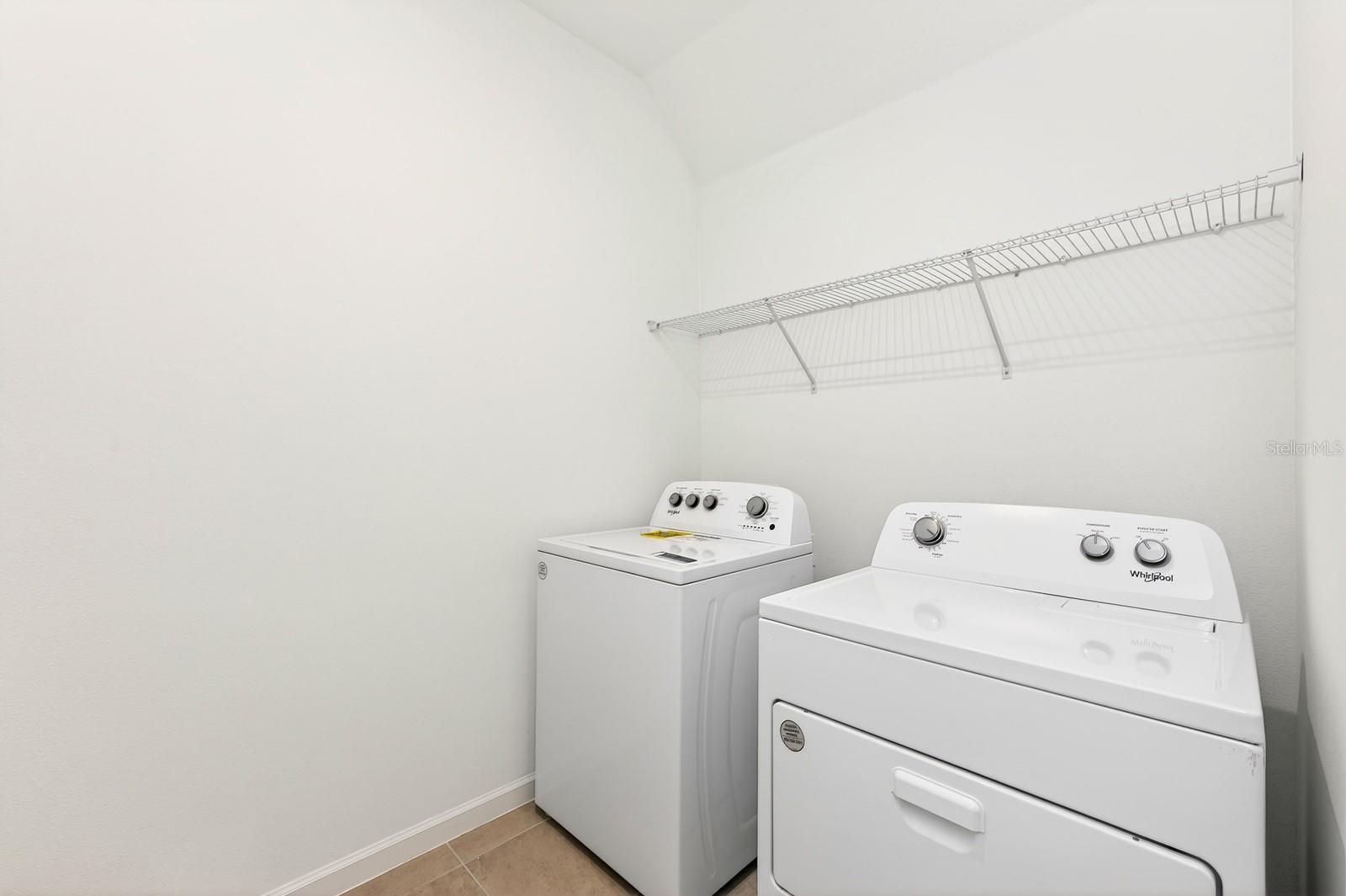 ADDISON LANDING - Residential