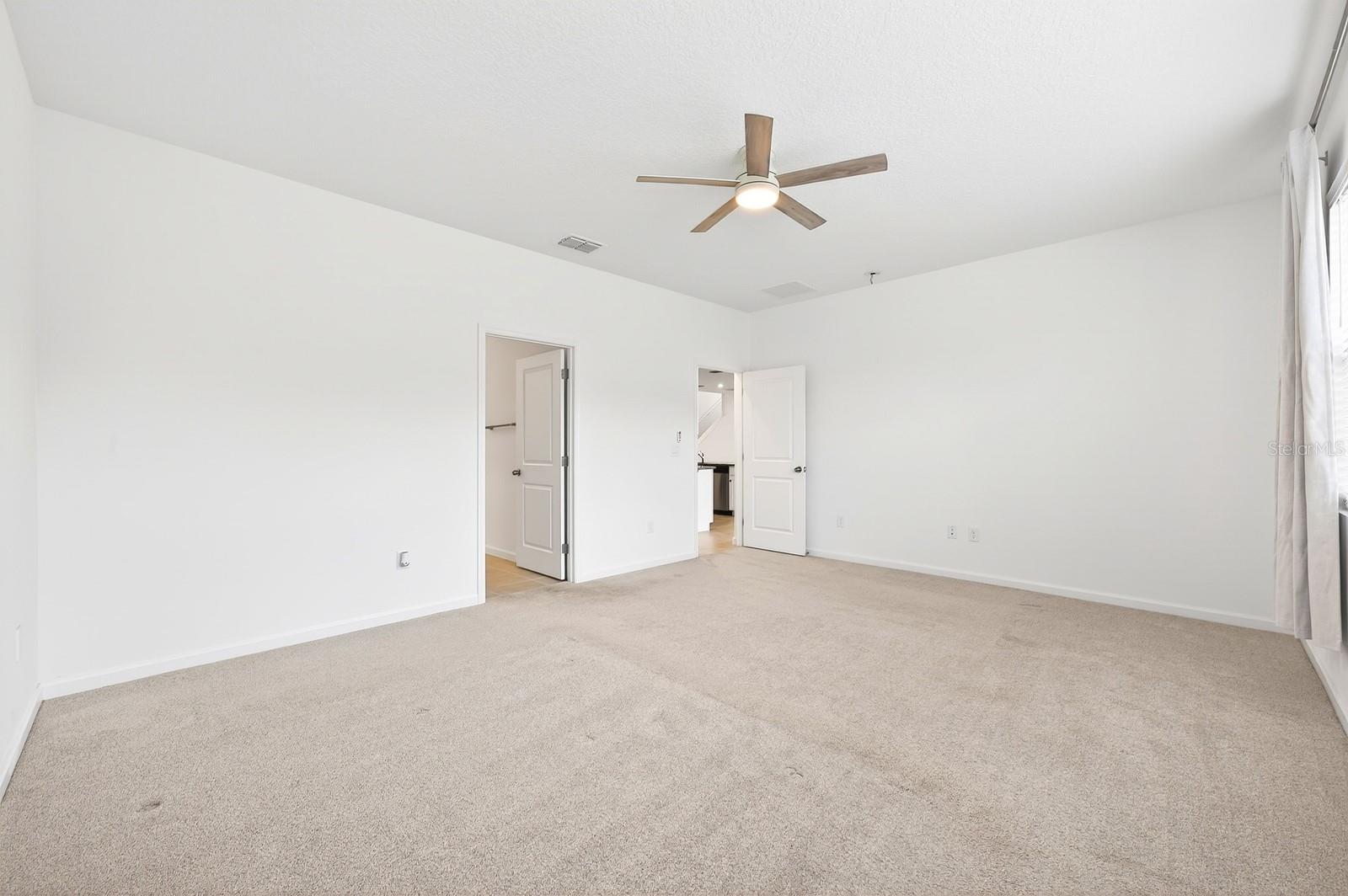 ADDISON LANDING - Residential