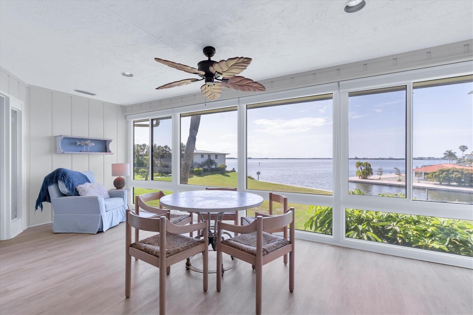 WESTBAY POINT & MOORINGS II - Residential