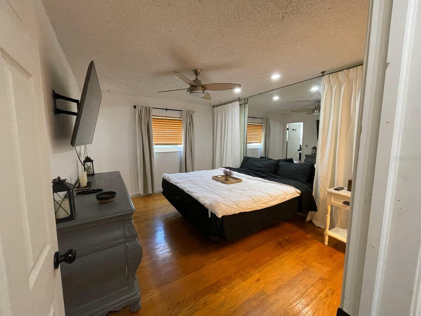 BEACON GROVES - Residential
