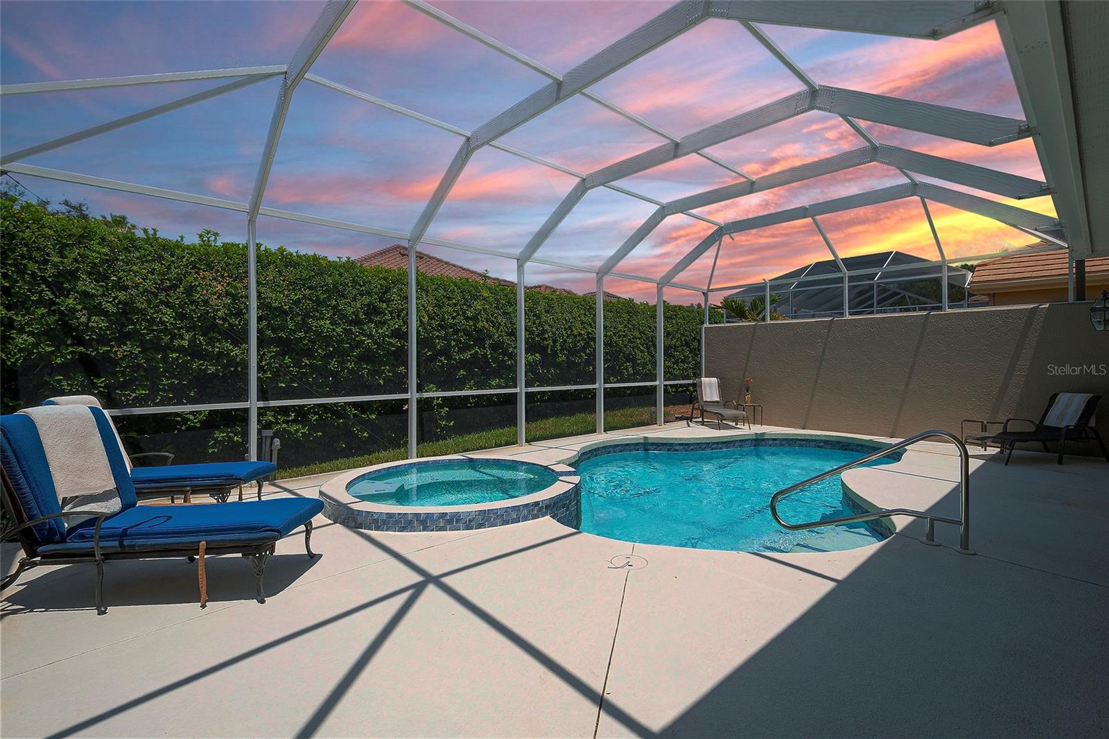 ROSEDALE GOLF & TENNIS CLUB COMMUNITY - Residential