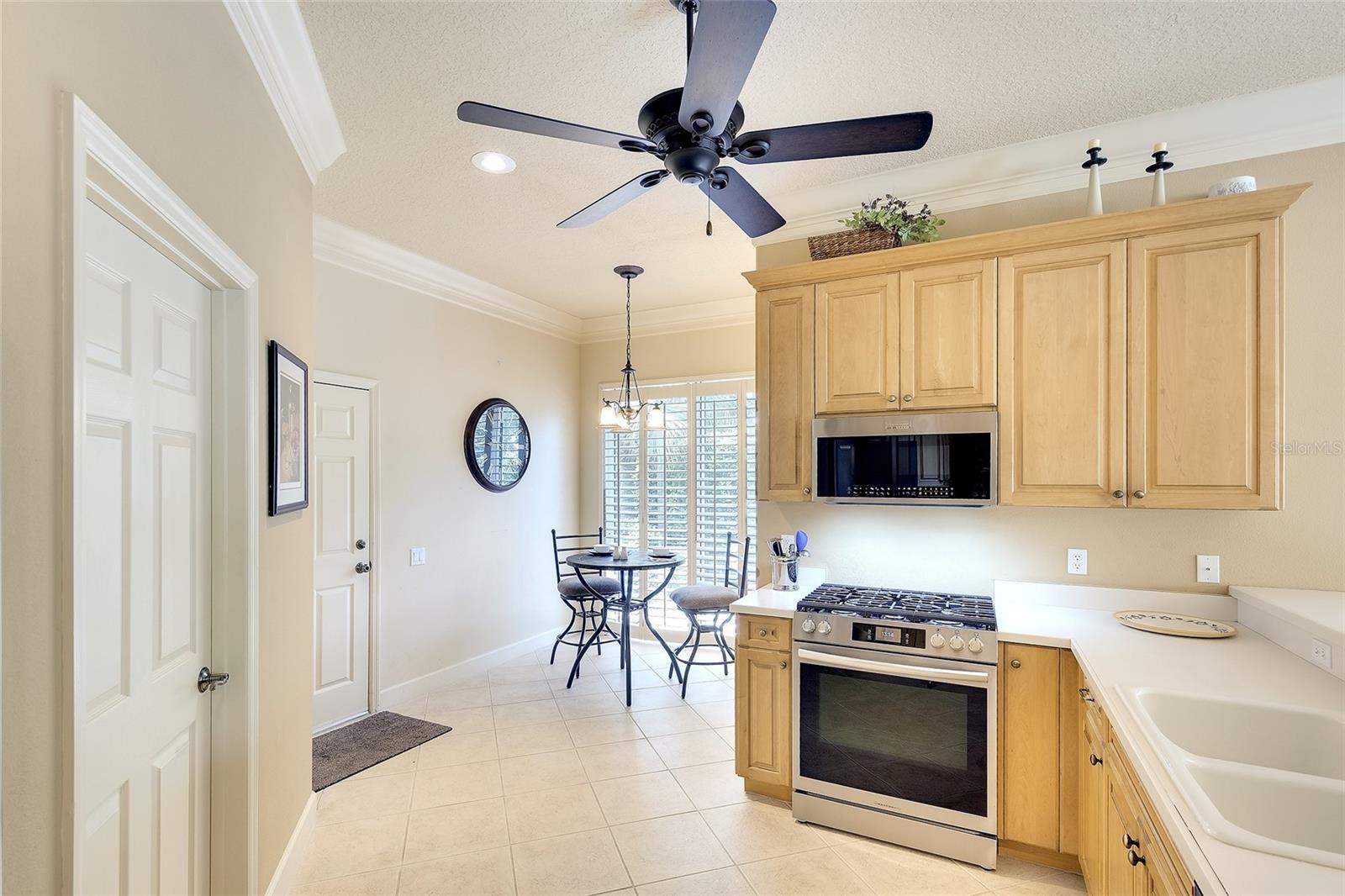ROSEDALE GOLF & TENNIS CLUB COMMUNITY - Residential