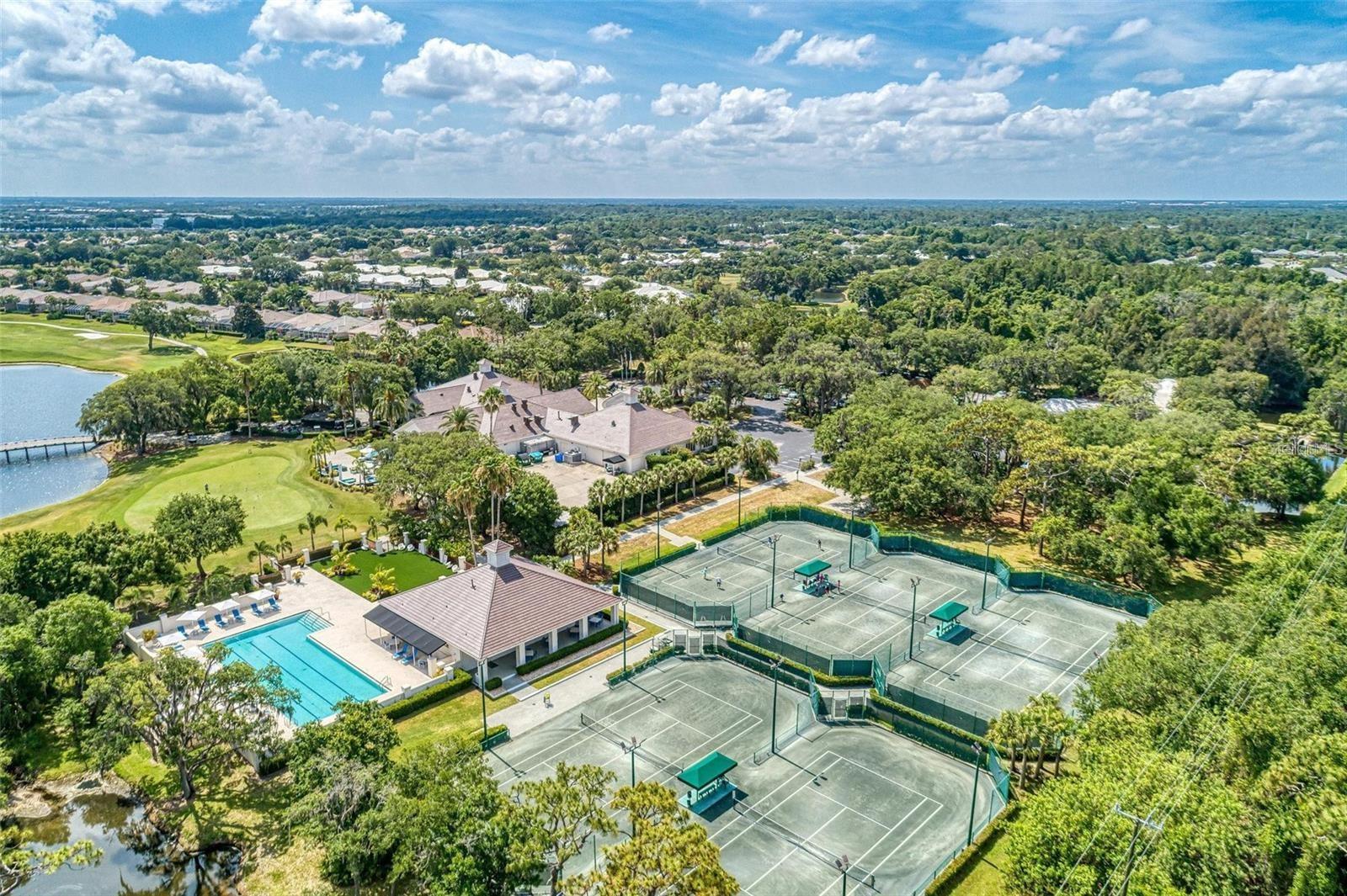 ROSEDALE GOLF & TENNIS CLUB COMMUNITY - Residential