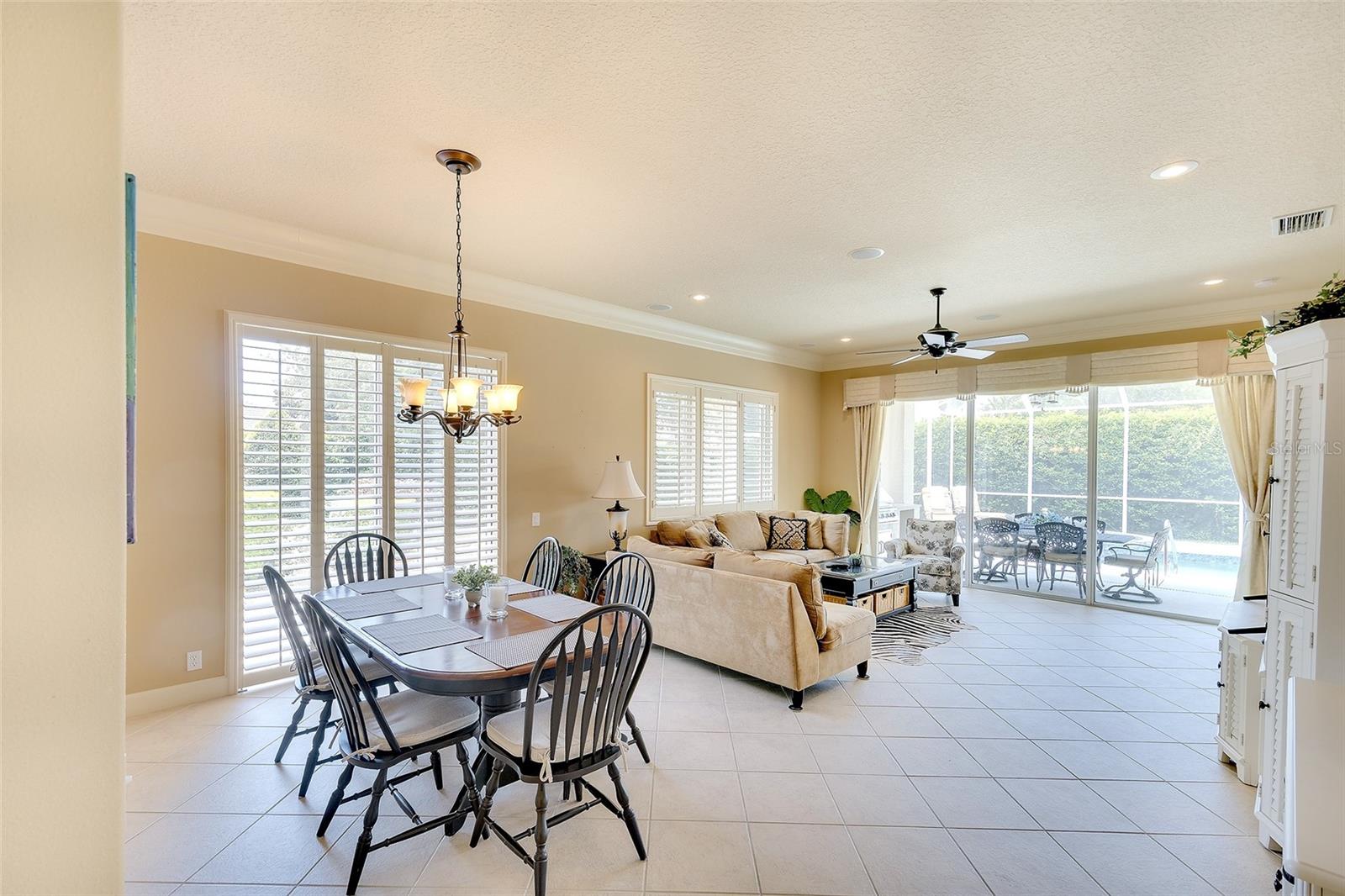ROSEDALE GOLF & TENNIS CLUB COMMUNITY - Residential