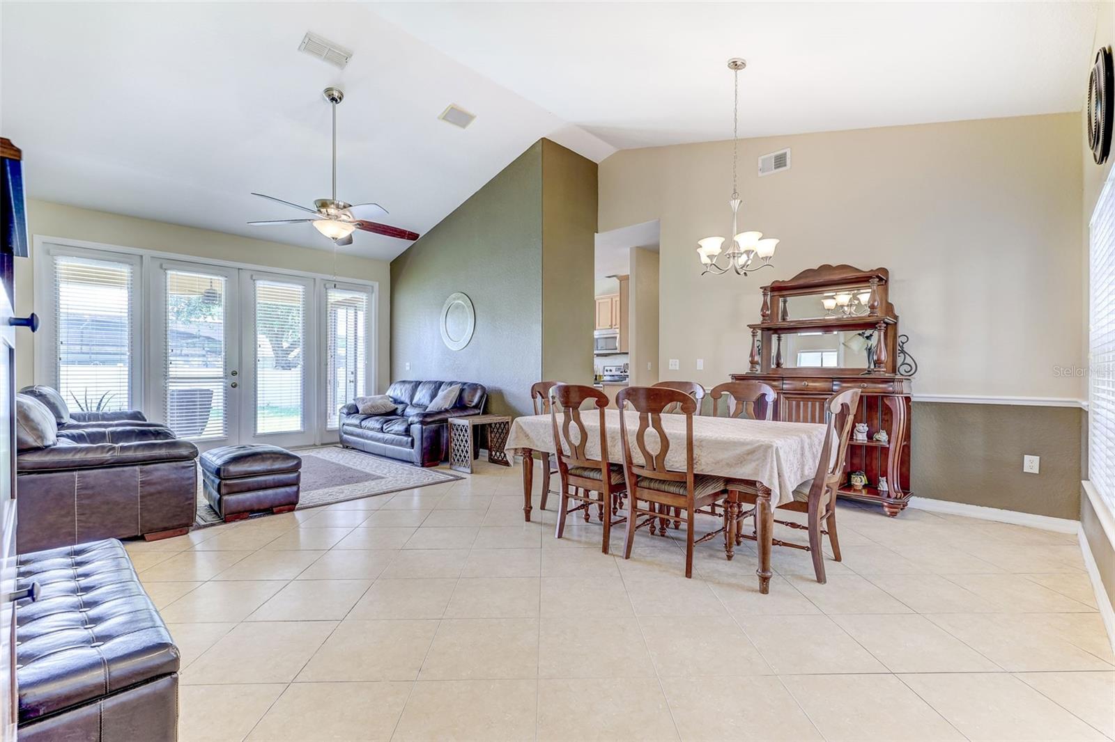 FALCON POINTE REP - Residential