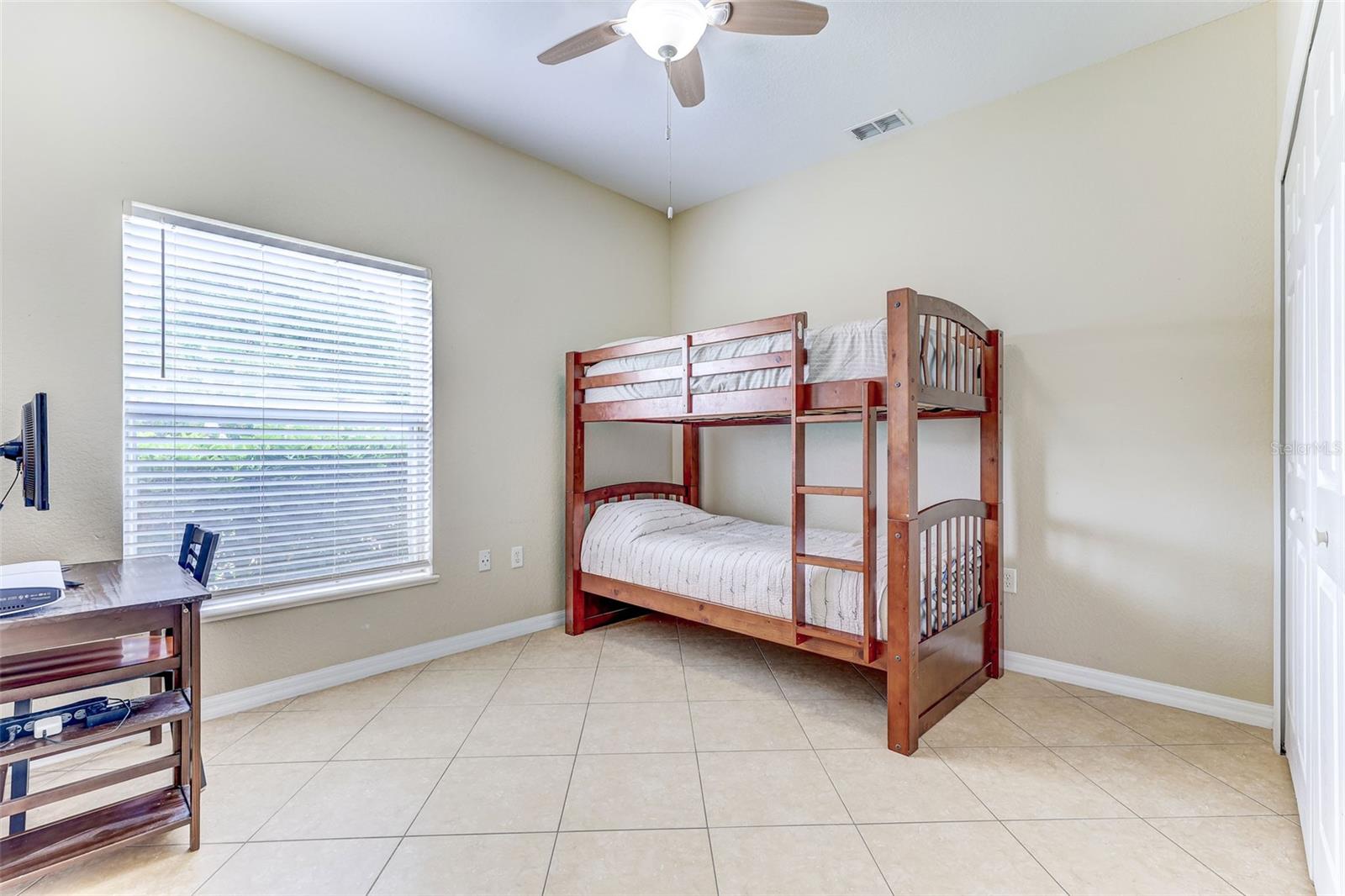 FALCON POINTE REP - Residential