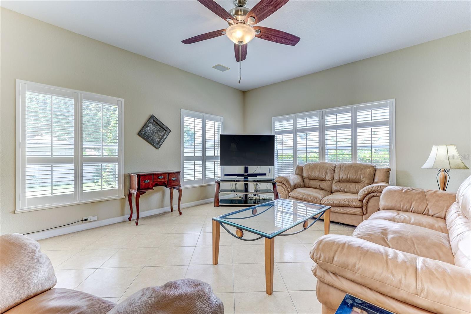 FALCON POINTE REP - Residential