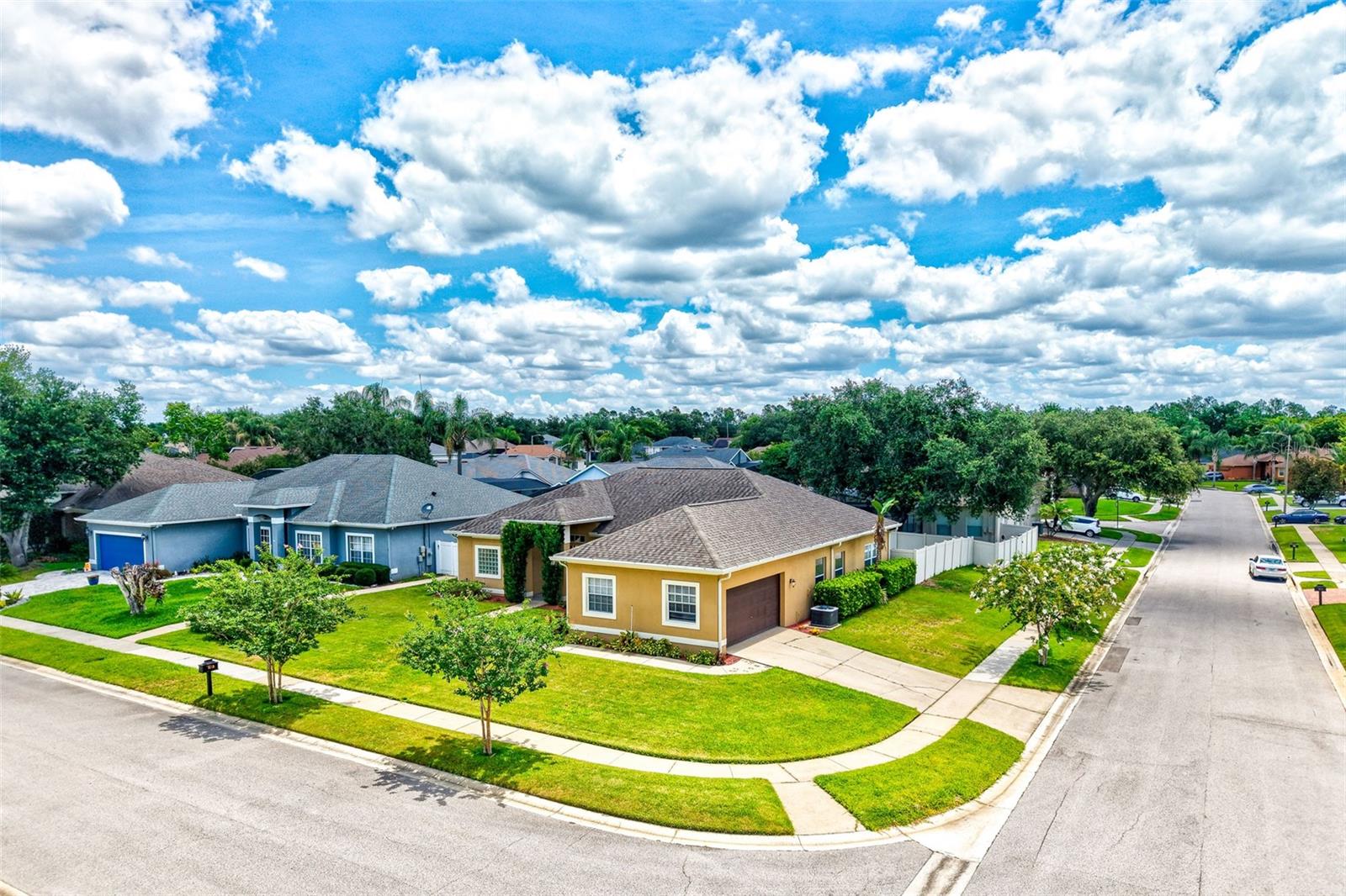 FALCON POINTE REP - Residential