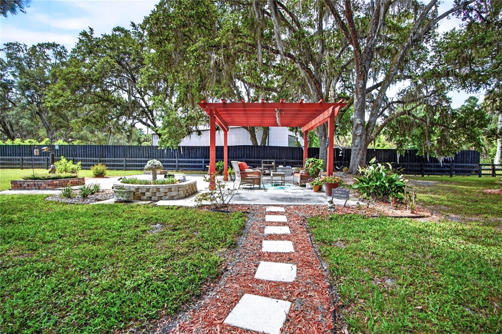 BLACK HAMMOCK - Residential