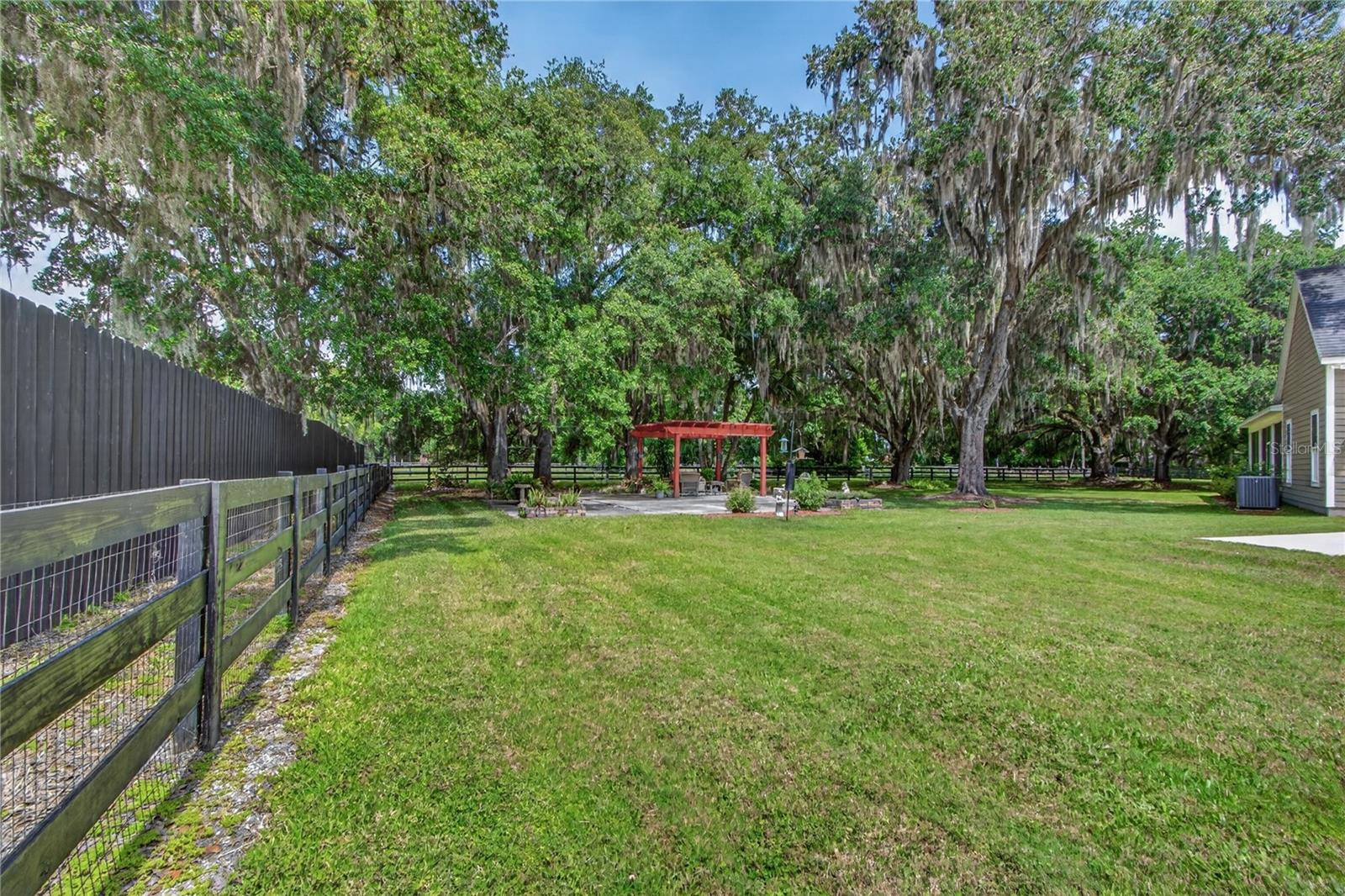 BLACK HAMMOCK - Residential