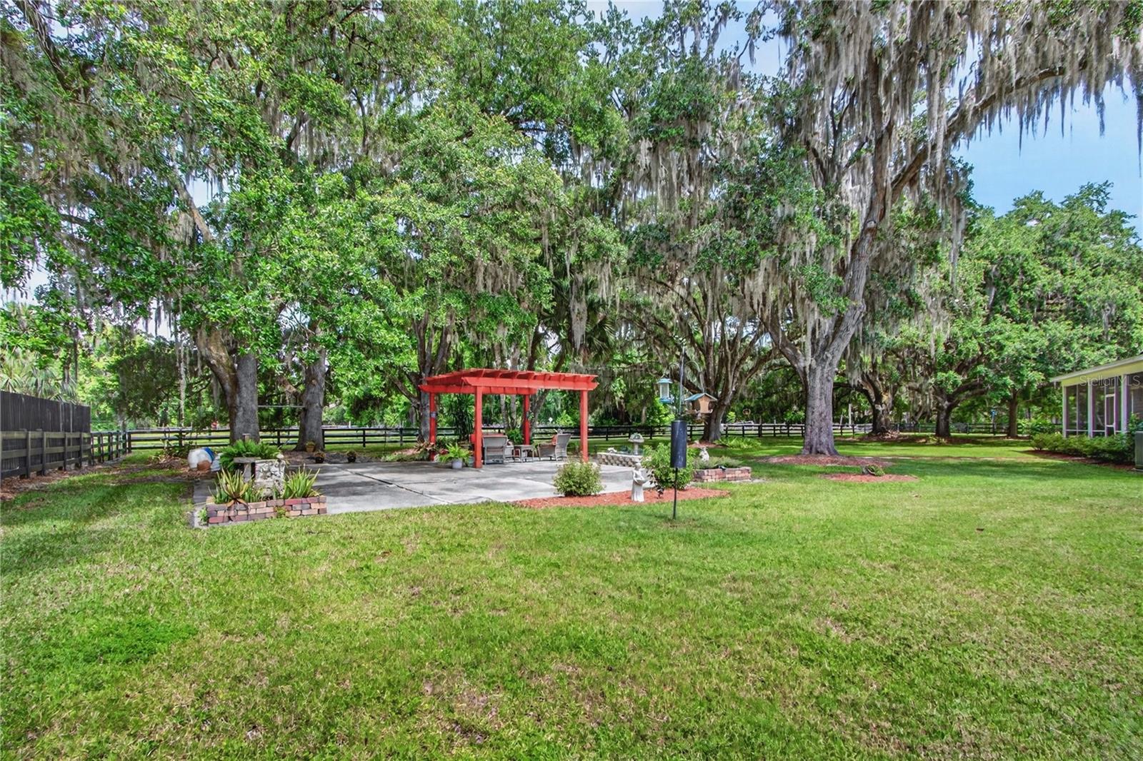 BLACK HAMMOCK - Residential