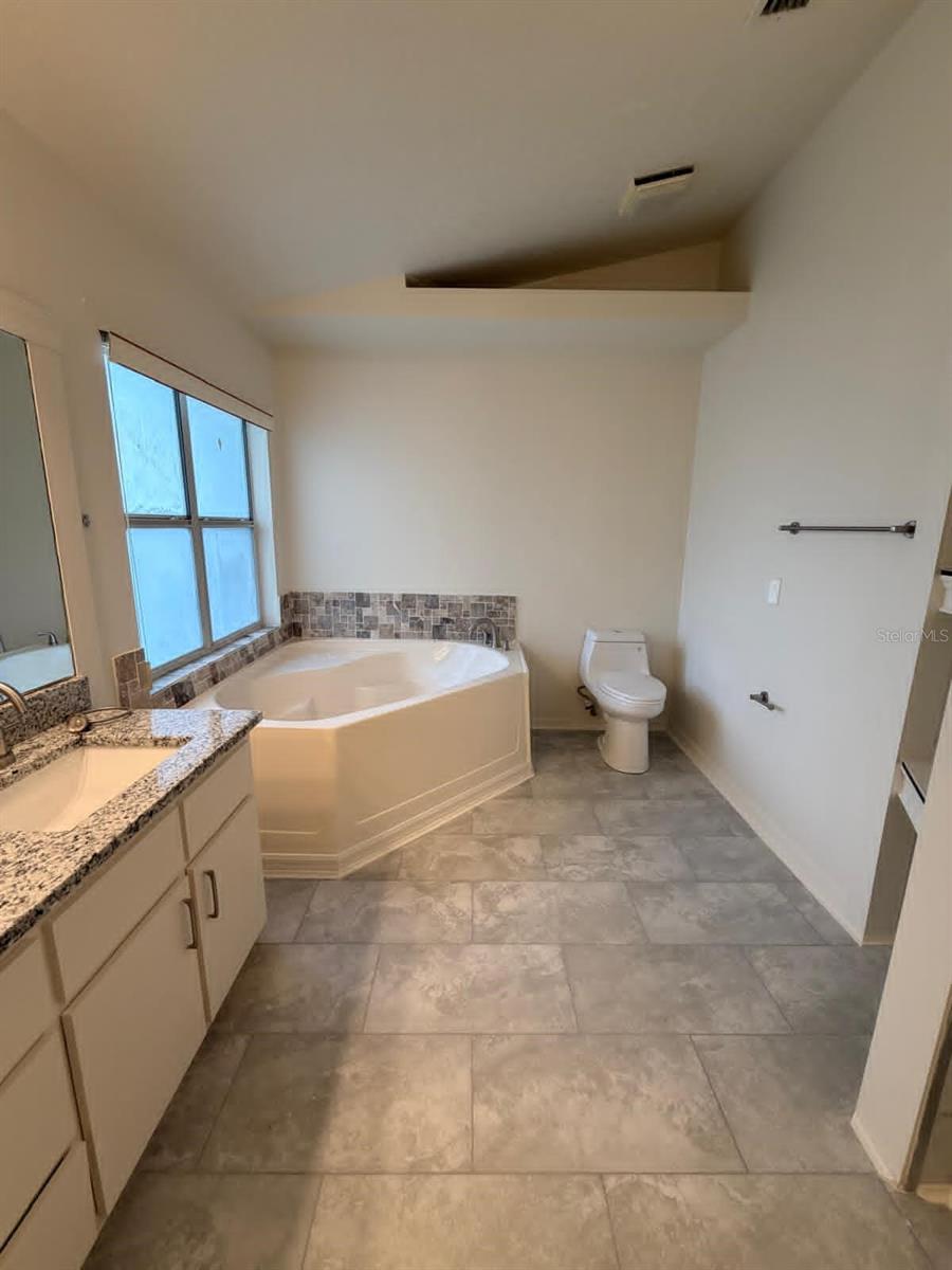 QUAIL POINTE AT SILVER LAKE - Residential