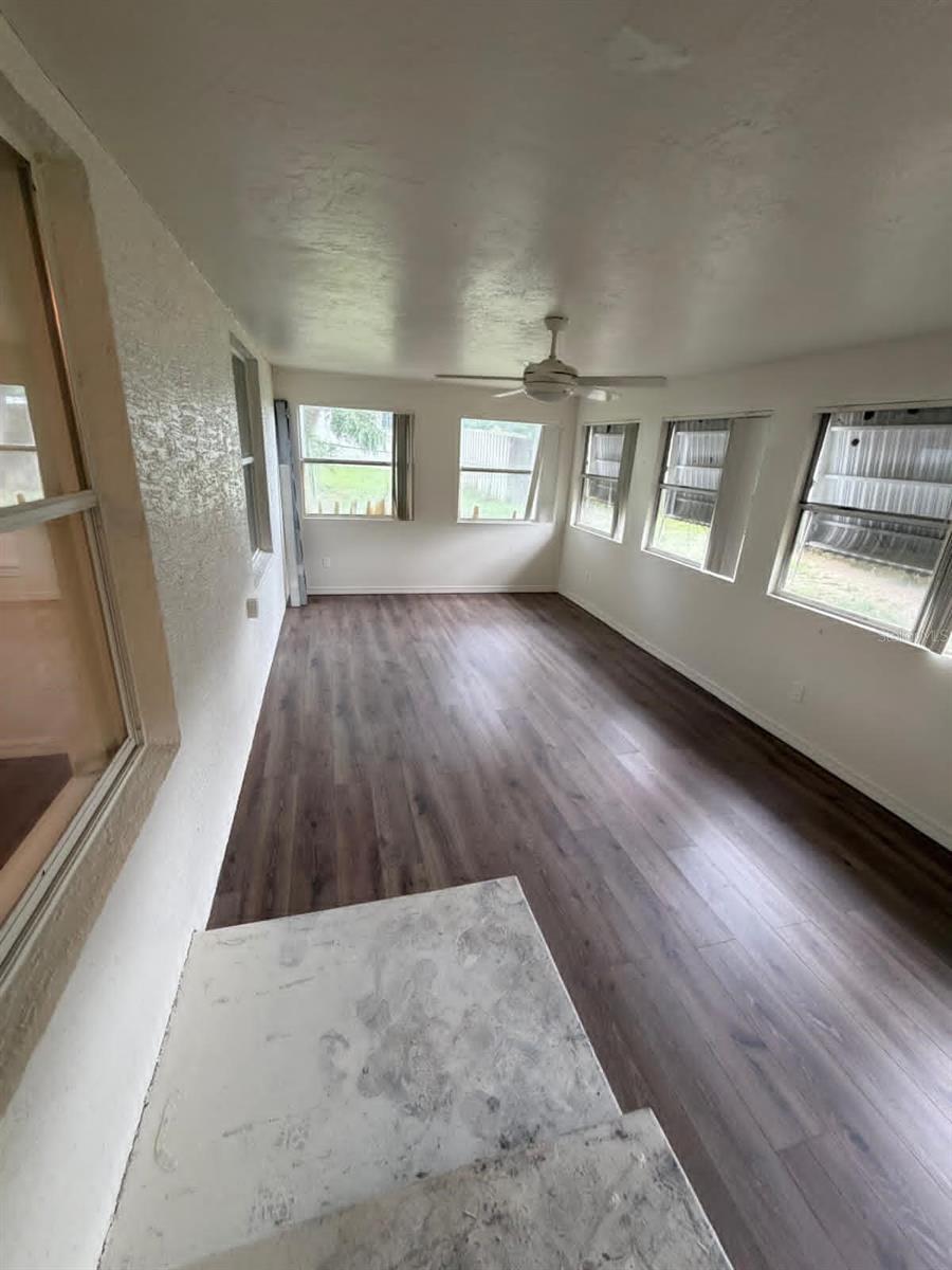 QUAIL POINTE AT SILVER LAKE - Residential