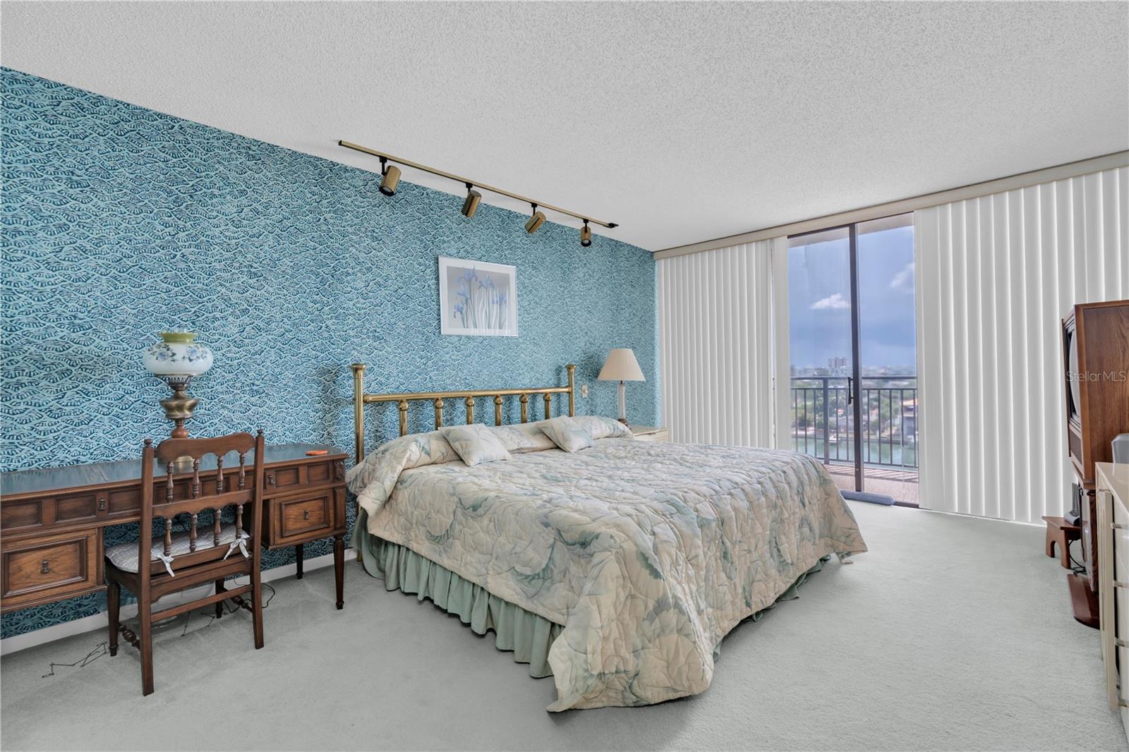 MANSIONS BY THE SEA CONDO - Residential