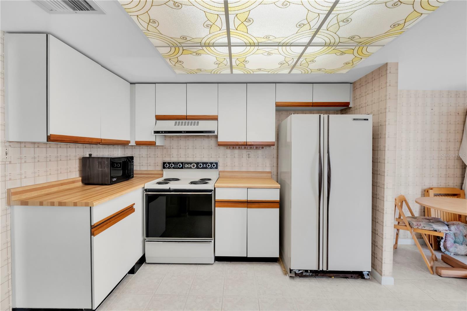 MANSIONS BY THE SEA CONDO - Residential
