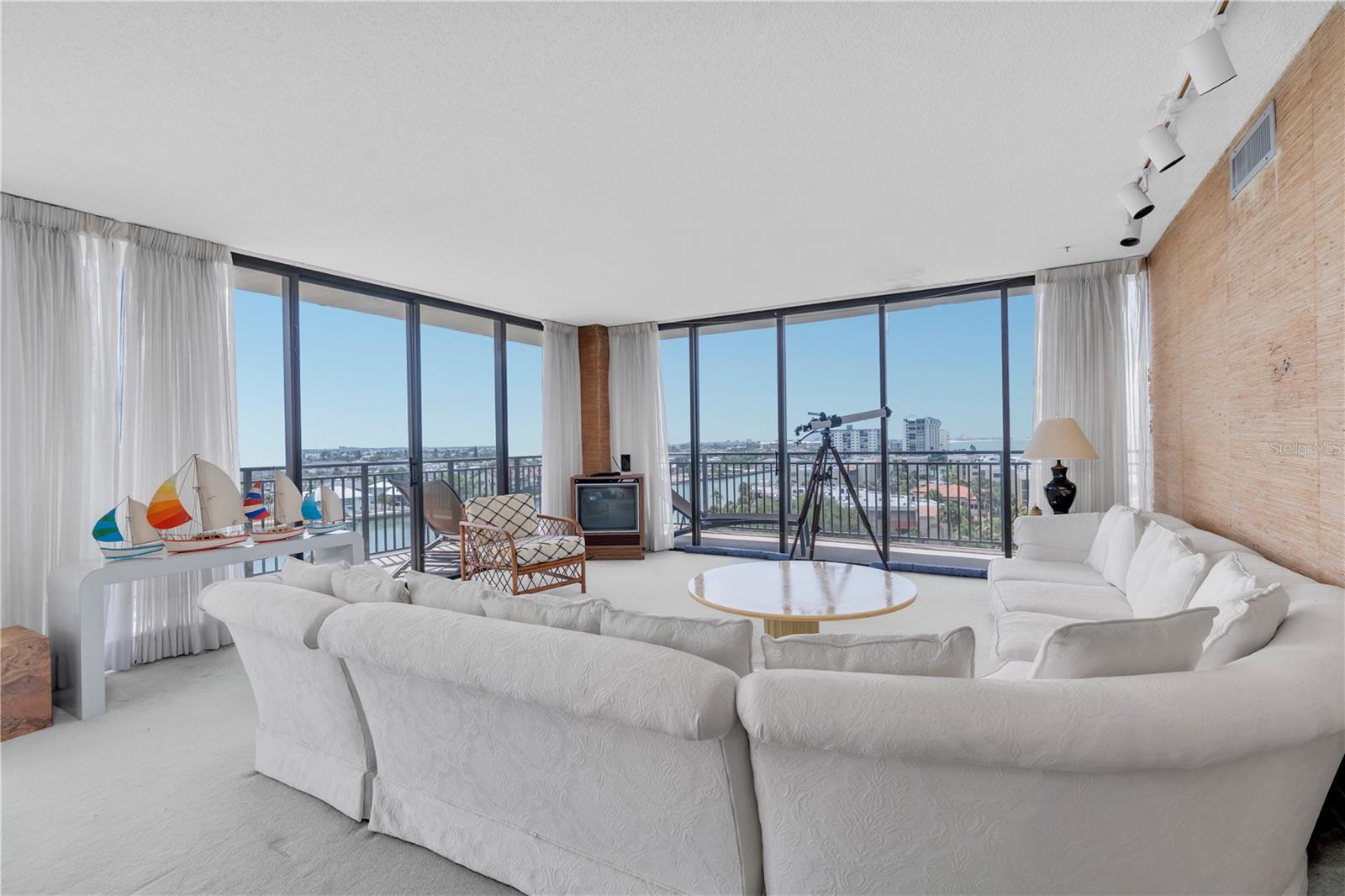 MANSIONS BY THE SEA CONDO - Residential