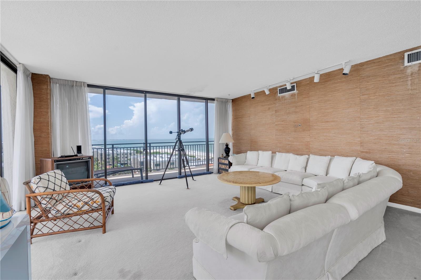 MANSIONS BY THE SEA CONDO - Residential