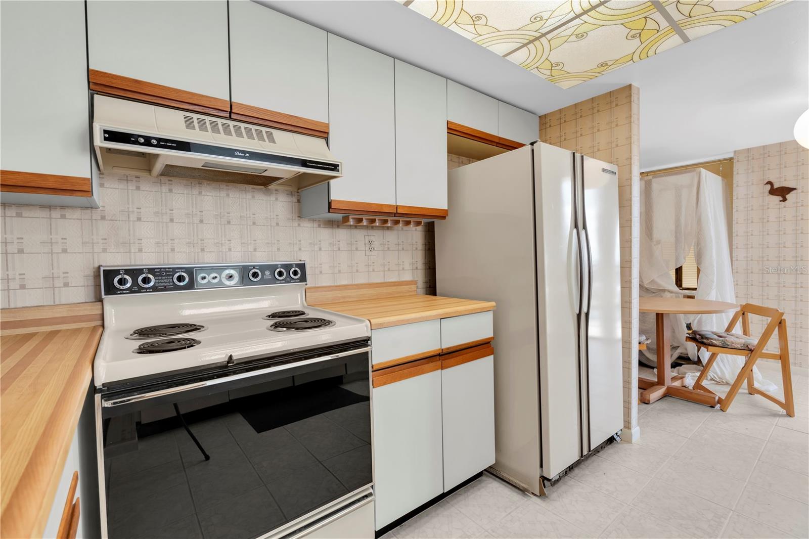 MANSIONS BY THE SEA CONDO - Residential