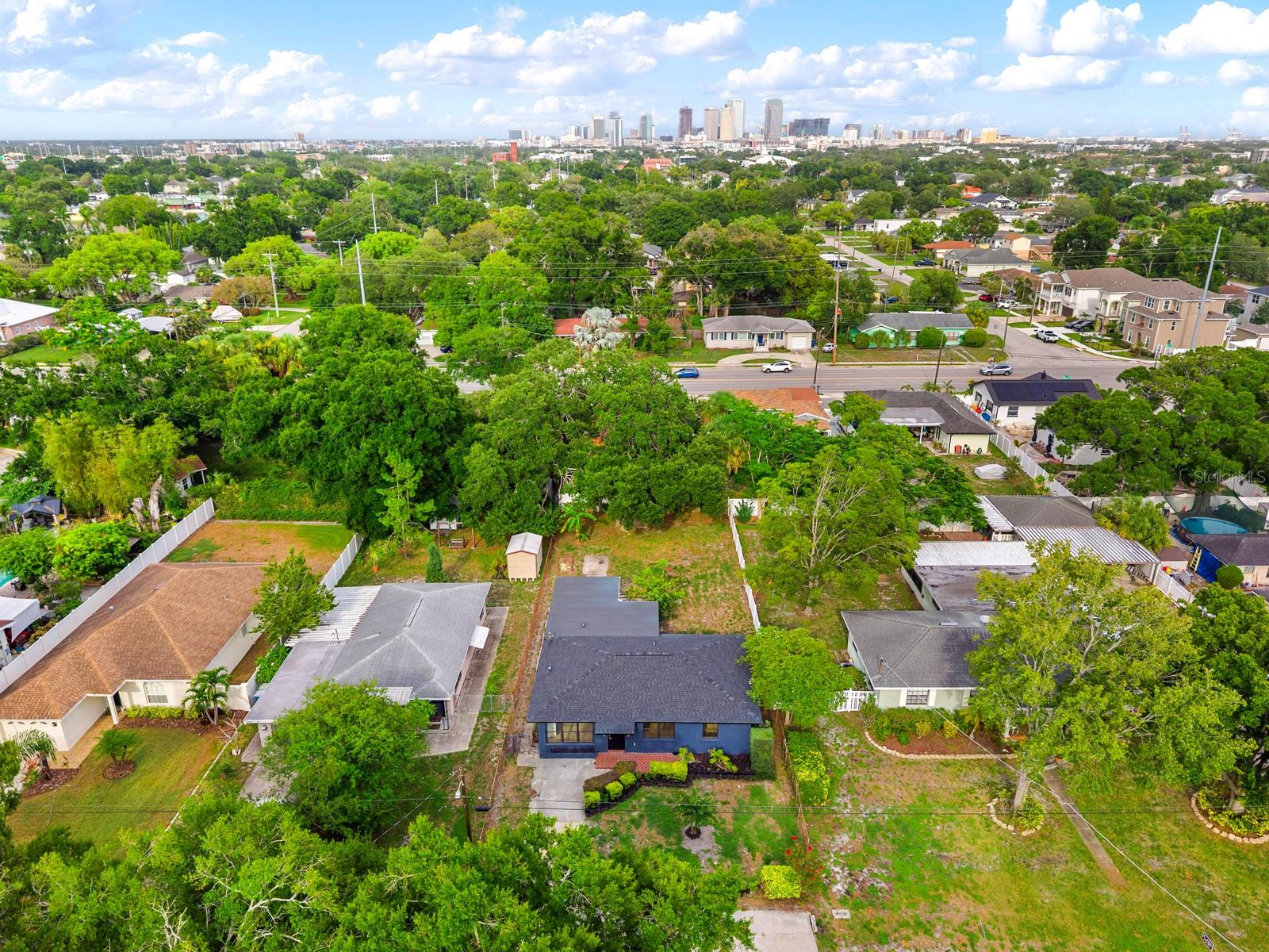 LARSEN PLACE - Residential