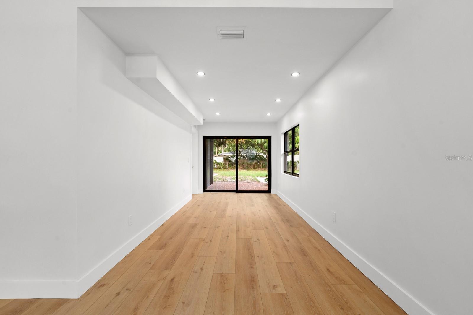 LARSEN PLACE - Residential