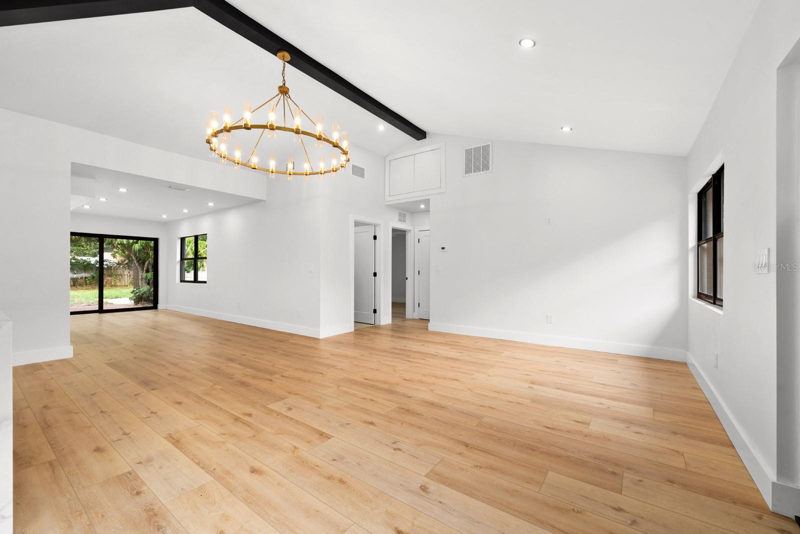 LARSEN PLACE - Residential