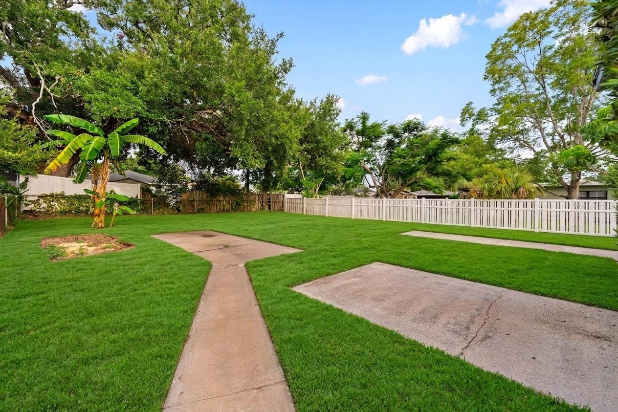 LARSEN PLACE - Residential