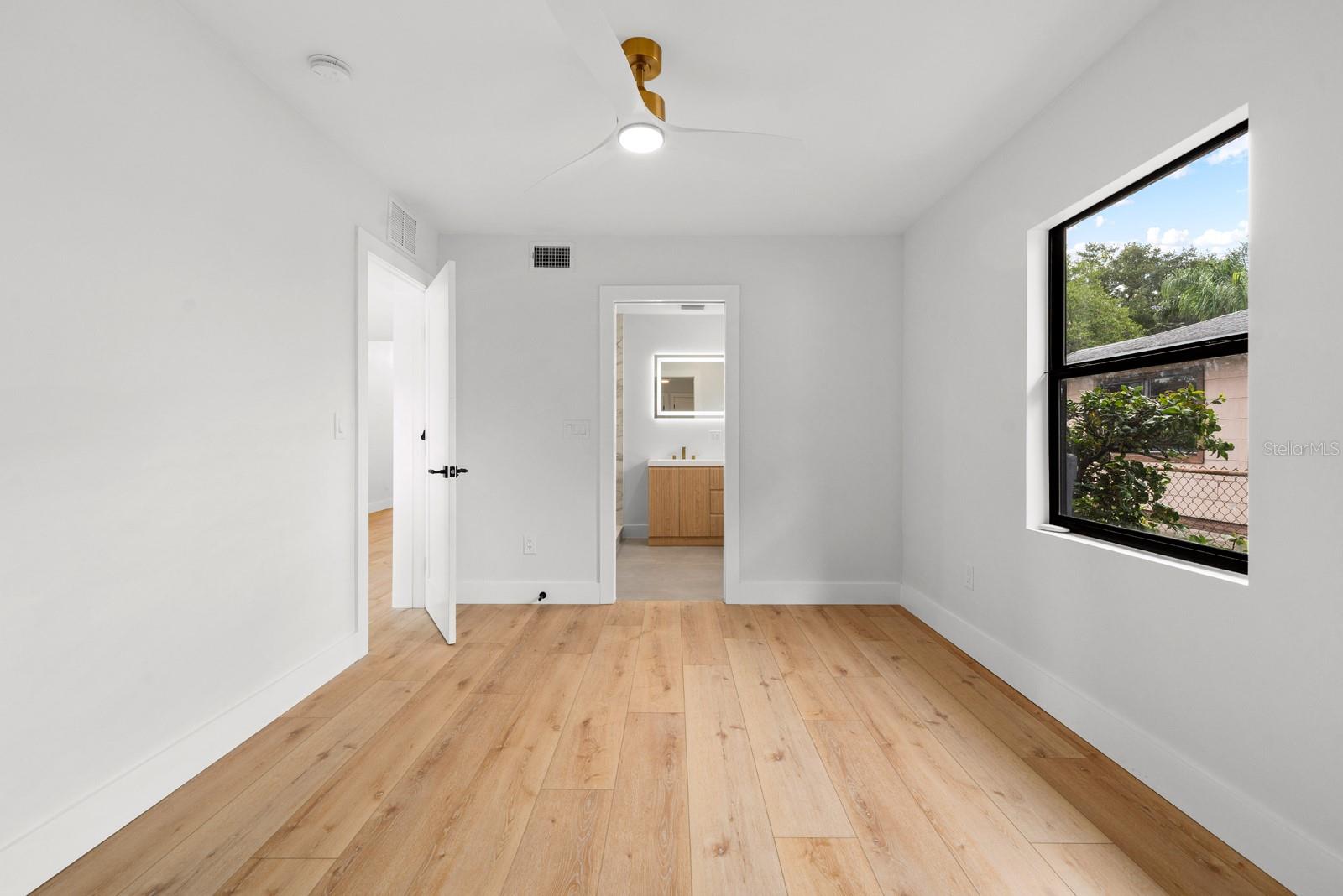 LARSEN PLACE - Residential