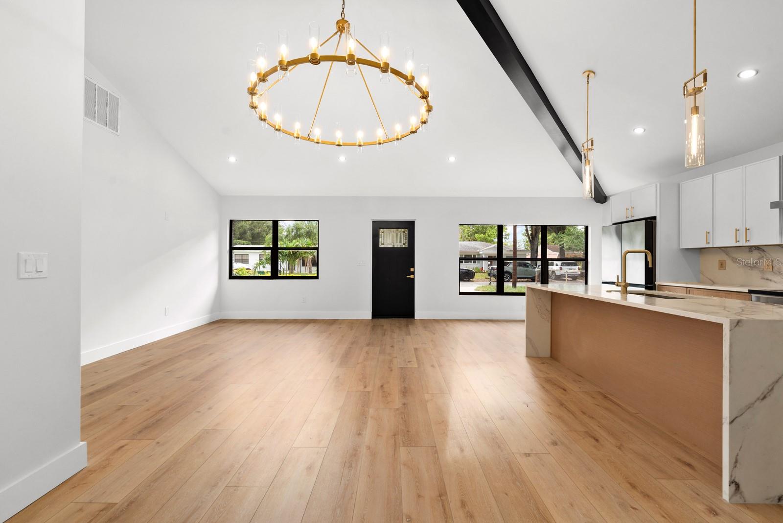 LARSEN PLACE - Residential