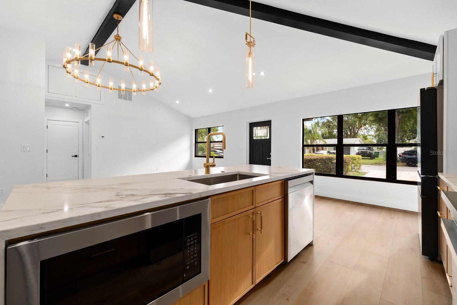 LARSEN PLACE - Residential