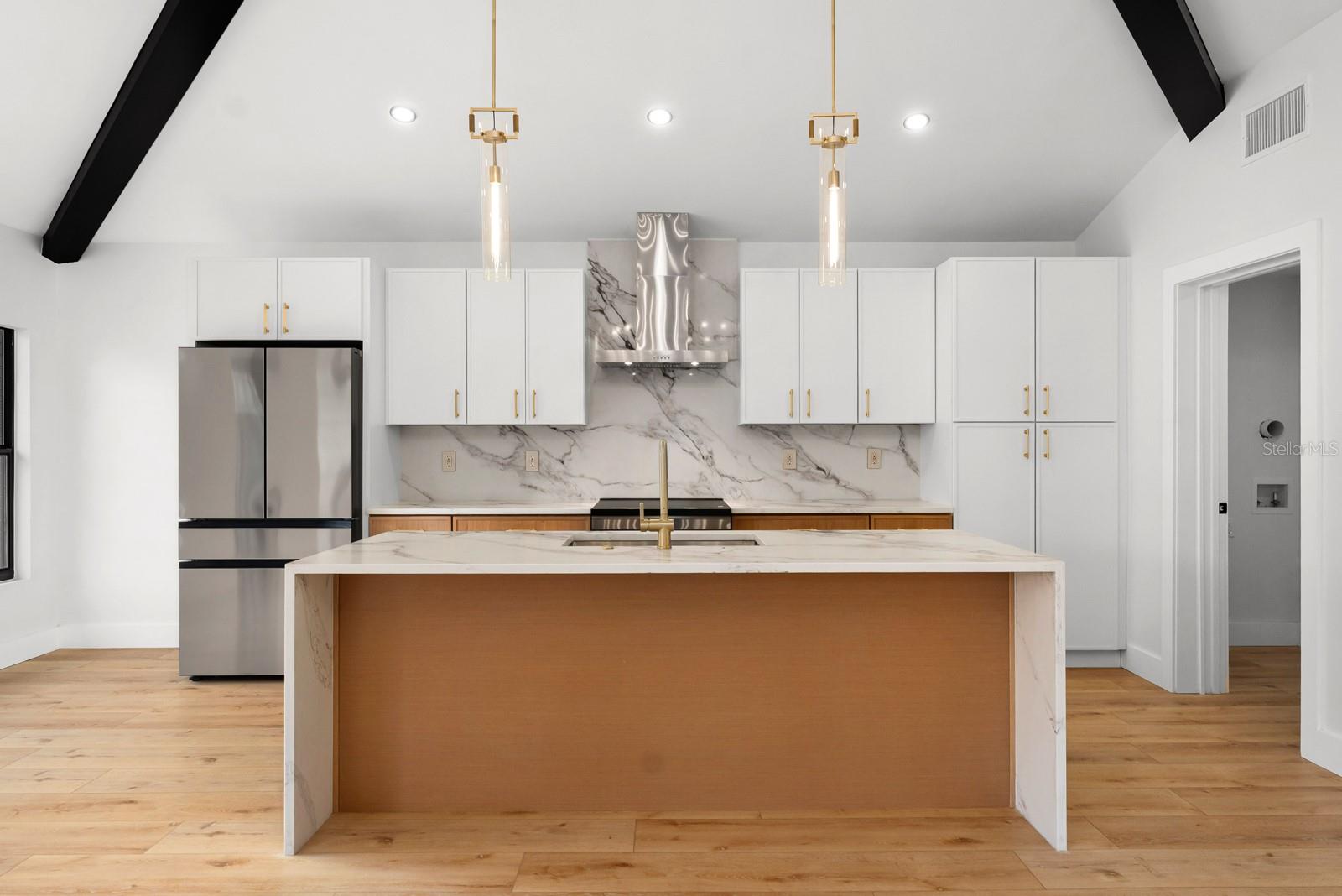 LARSEN PLACE - Residential
