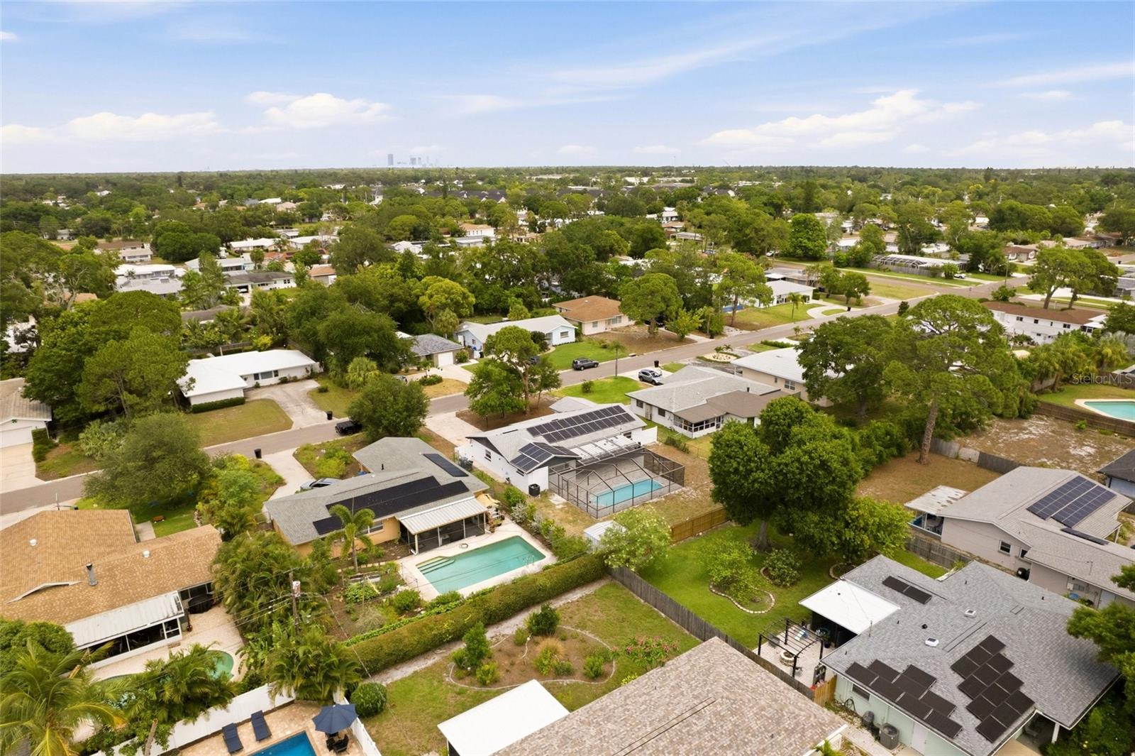 PINELLAS POINT SKYVIEW SHORES 1ST ADD BLK 4, LOT 3 - Residential