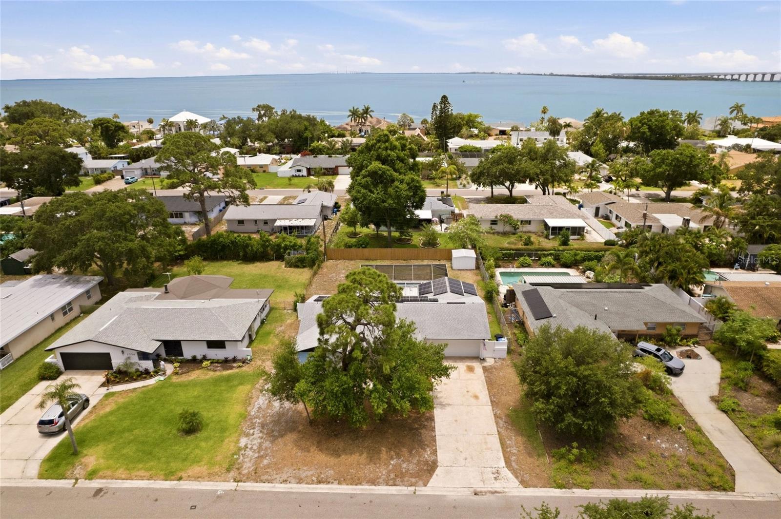 PINELLAS POINT SKYVIEW SHORES 1ST ADD BLK 4, LOT 3 - Residential