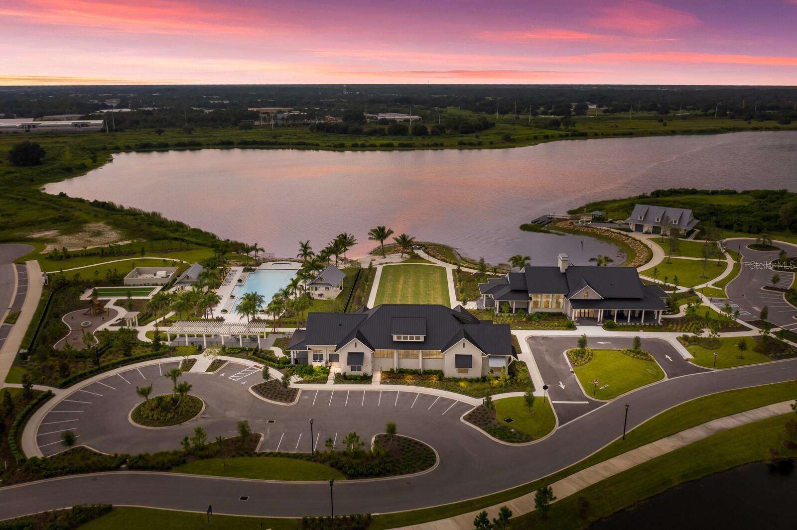LAKEHOUSE COVE AT WATERSIDE - Residential