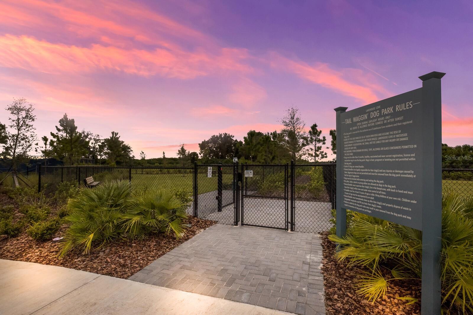 LAKEHOUSE COVE AT WATERSIDE - Residential