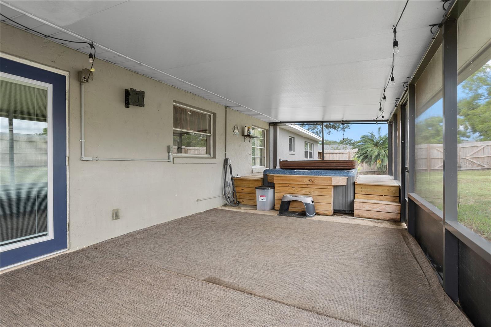 TODHUNTER ESTATES - Residential