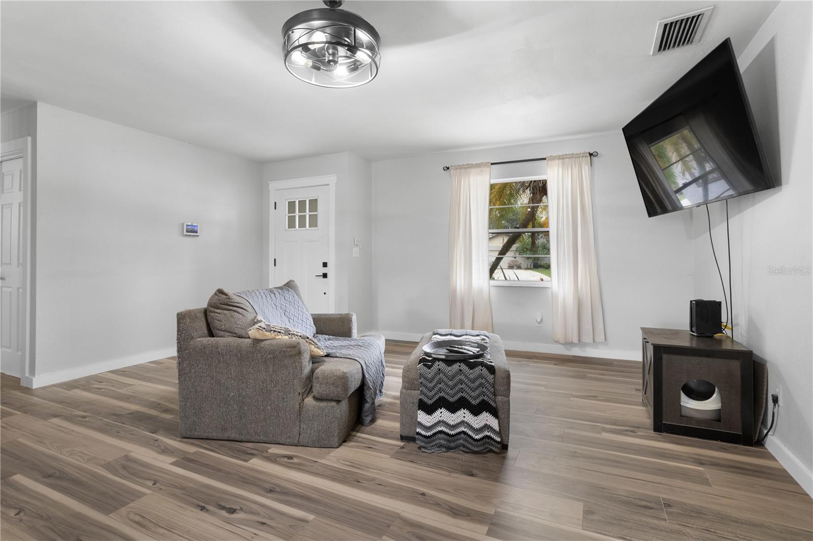 TODHUNTER ESTATES - Residential