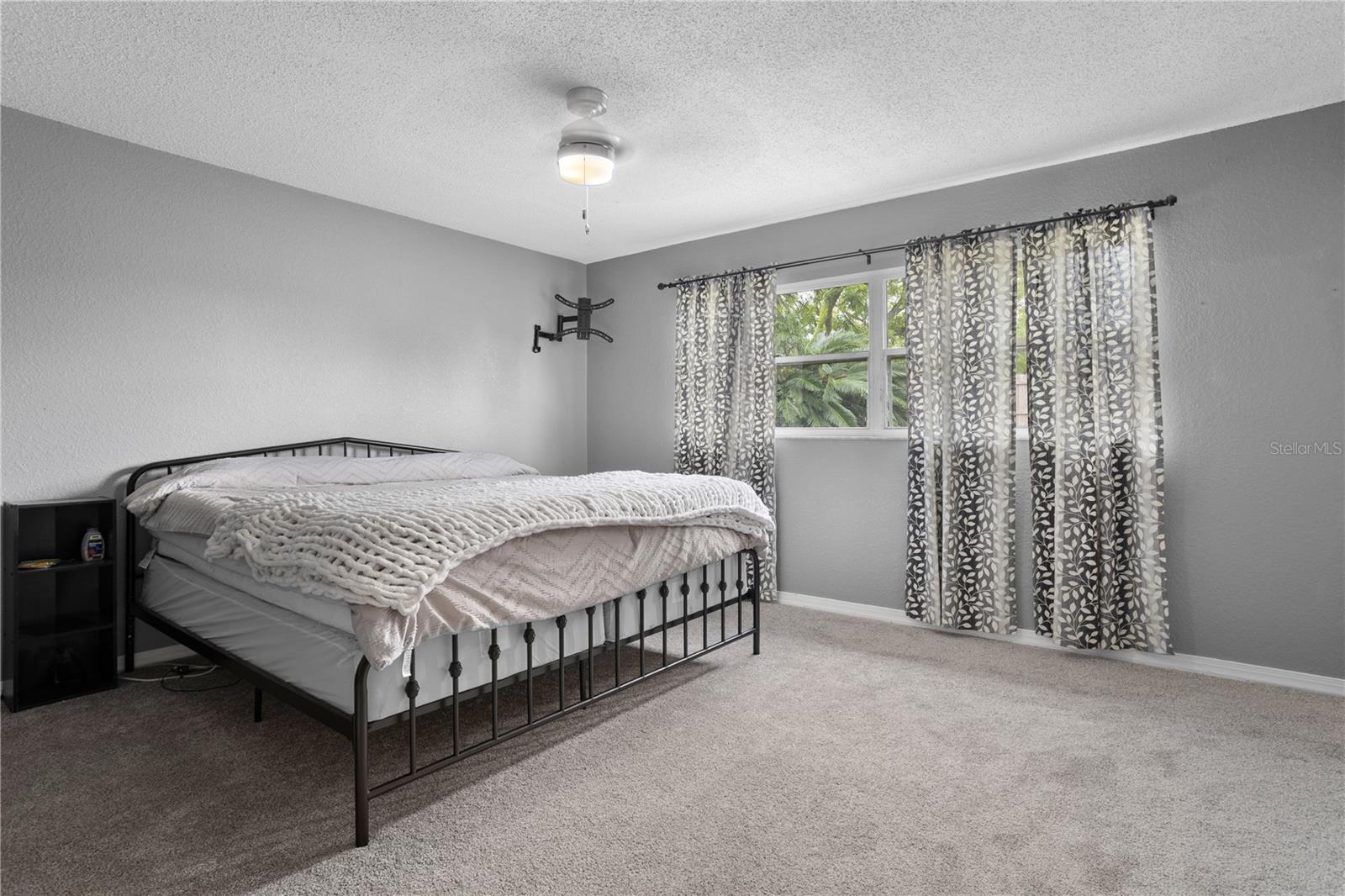 TODHUNTER ESTATES - Residential