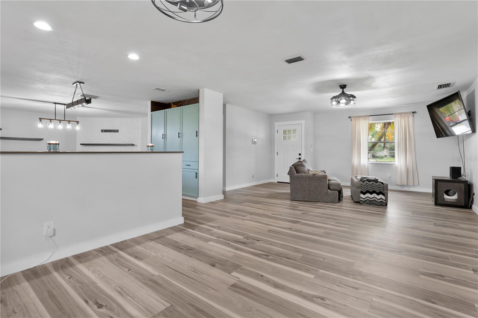TODHUNTER ESTATES - Residential