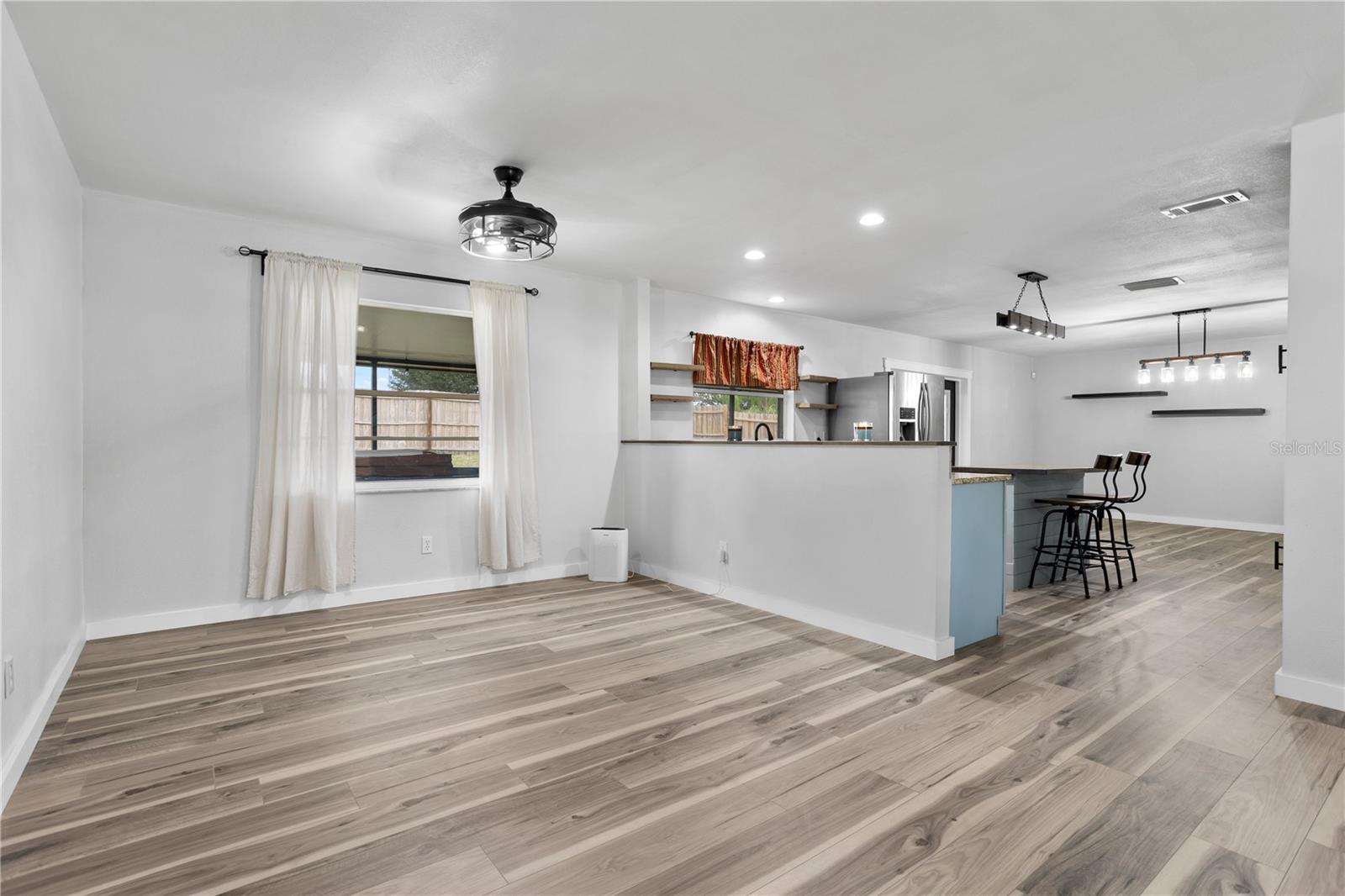 TODHUNTER ESTATES - Residential