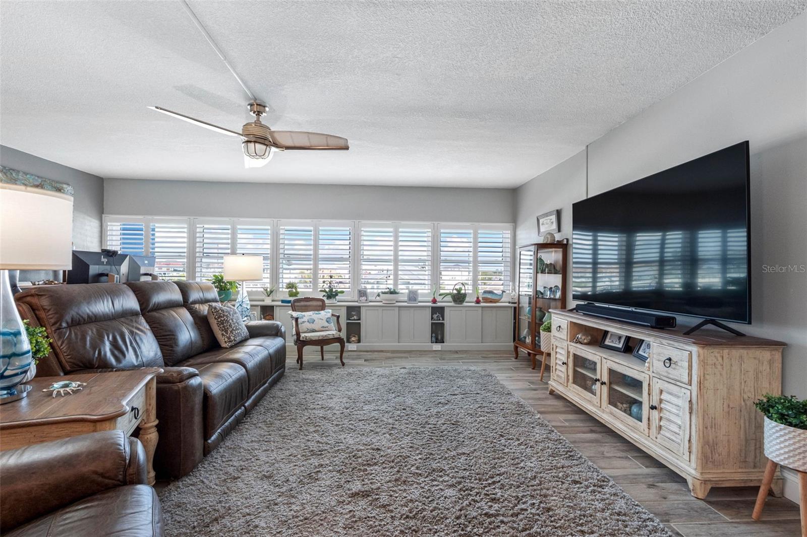 TOWER ISLE CONDO - Residential