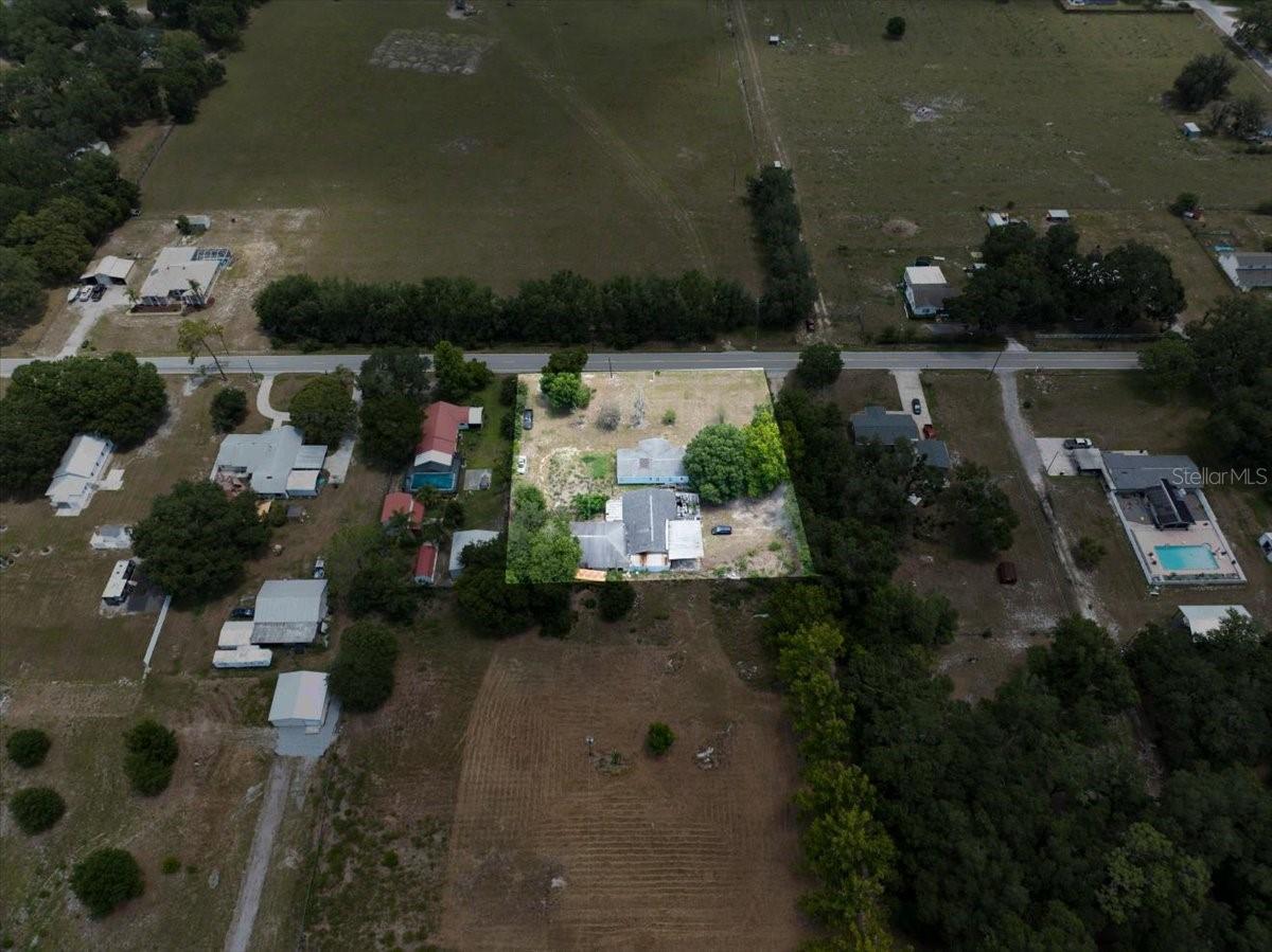 BANANA FARM ACRES - Residential
